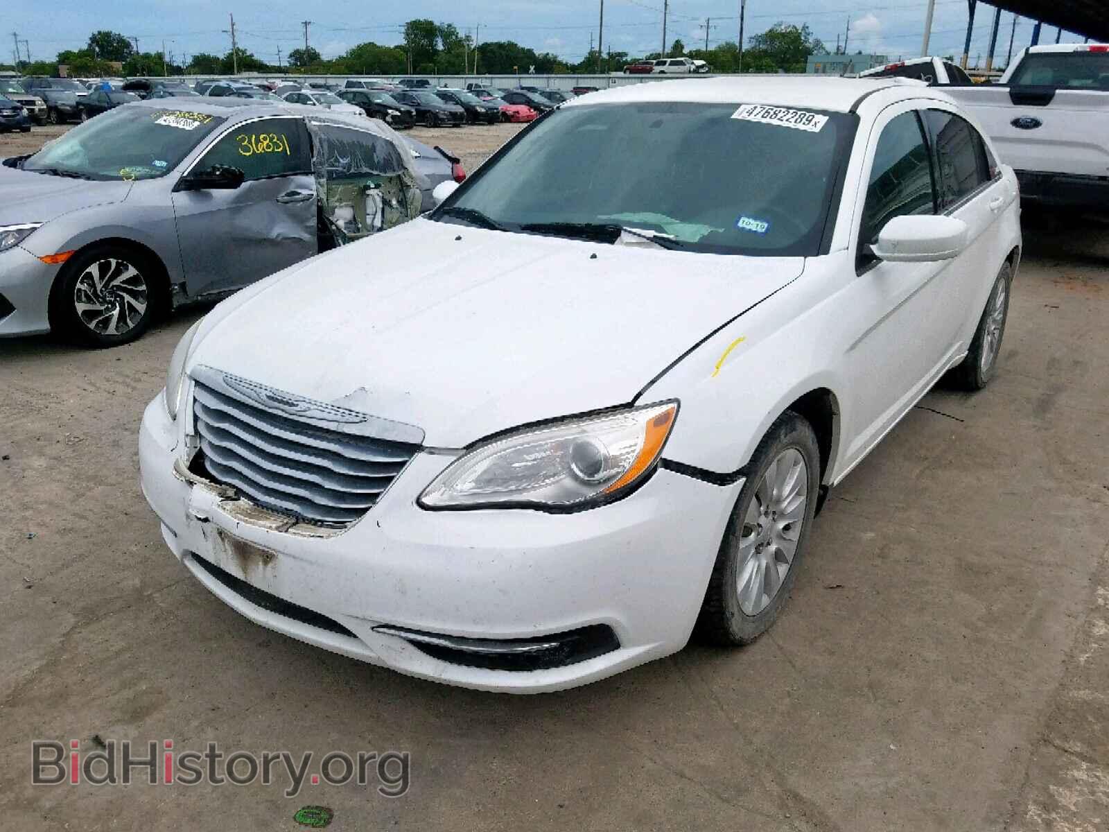 2012 CHRYSLER 200 - VIN: 1C3CCBAB1CN118246 - Фото 2