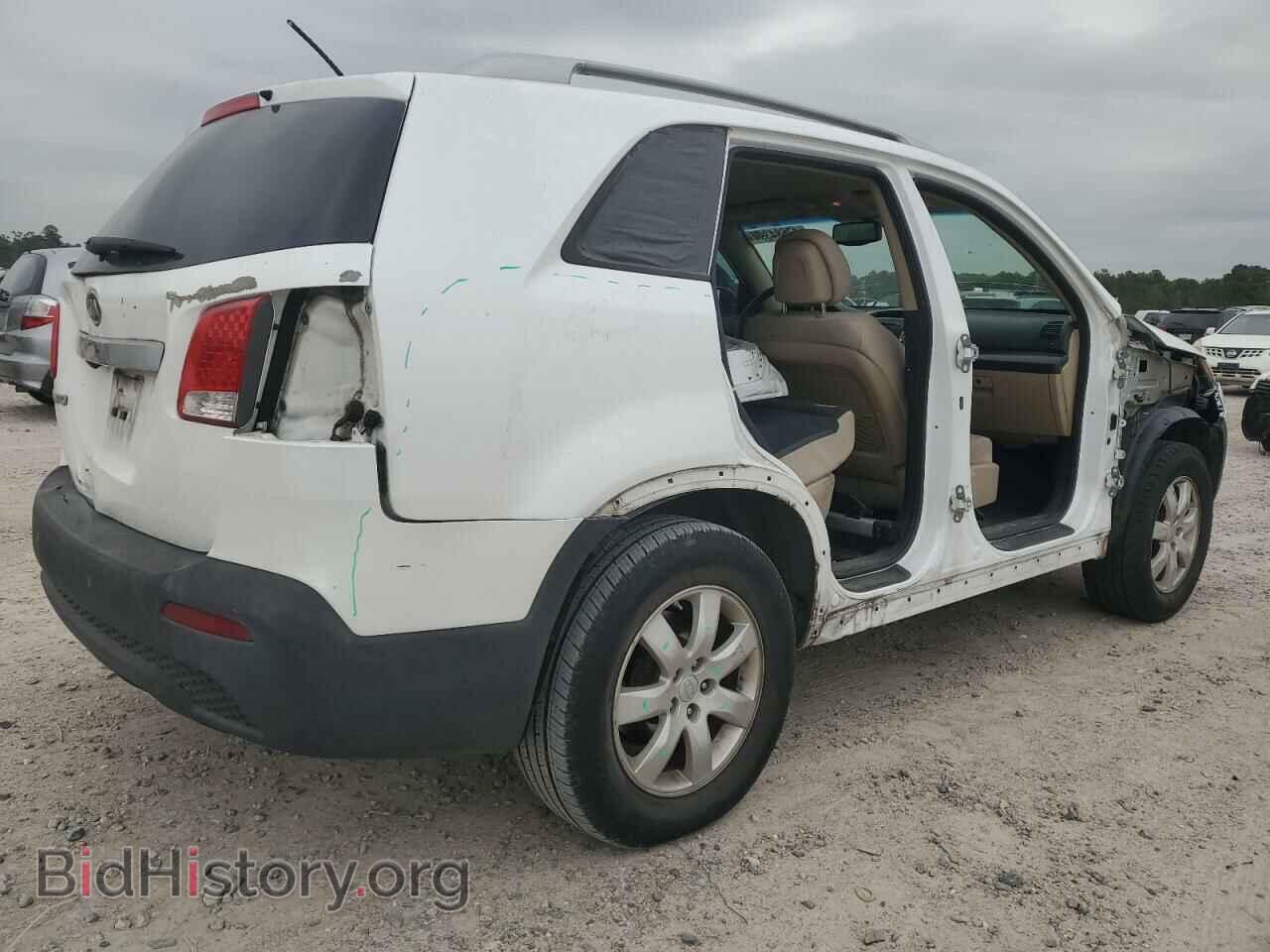 2011 KIA SORENTO - VIN: 5XYKT4A14BG125045 - Фото 3