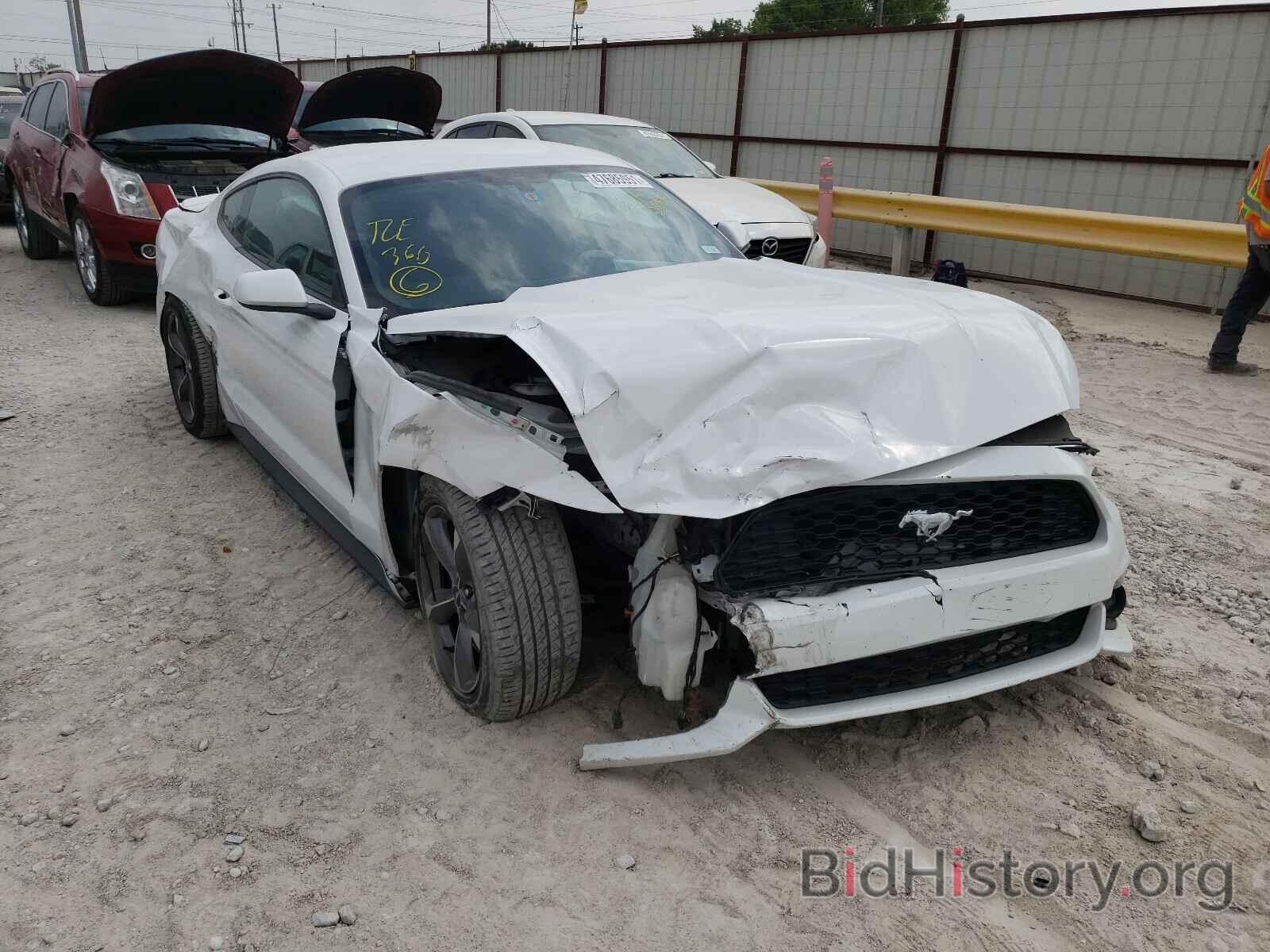 Photo 1FA6P8TH5H5328928 - FORD MUSTANG 2017