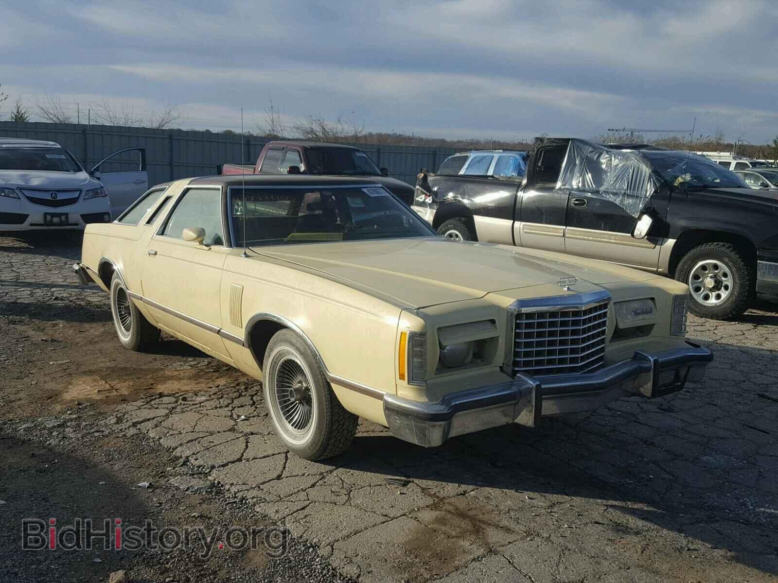 Фотография 7J87S202251 - FORD TBIRD 1977