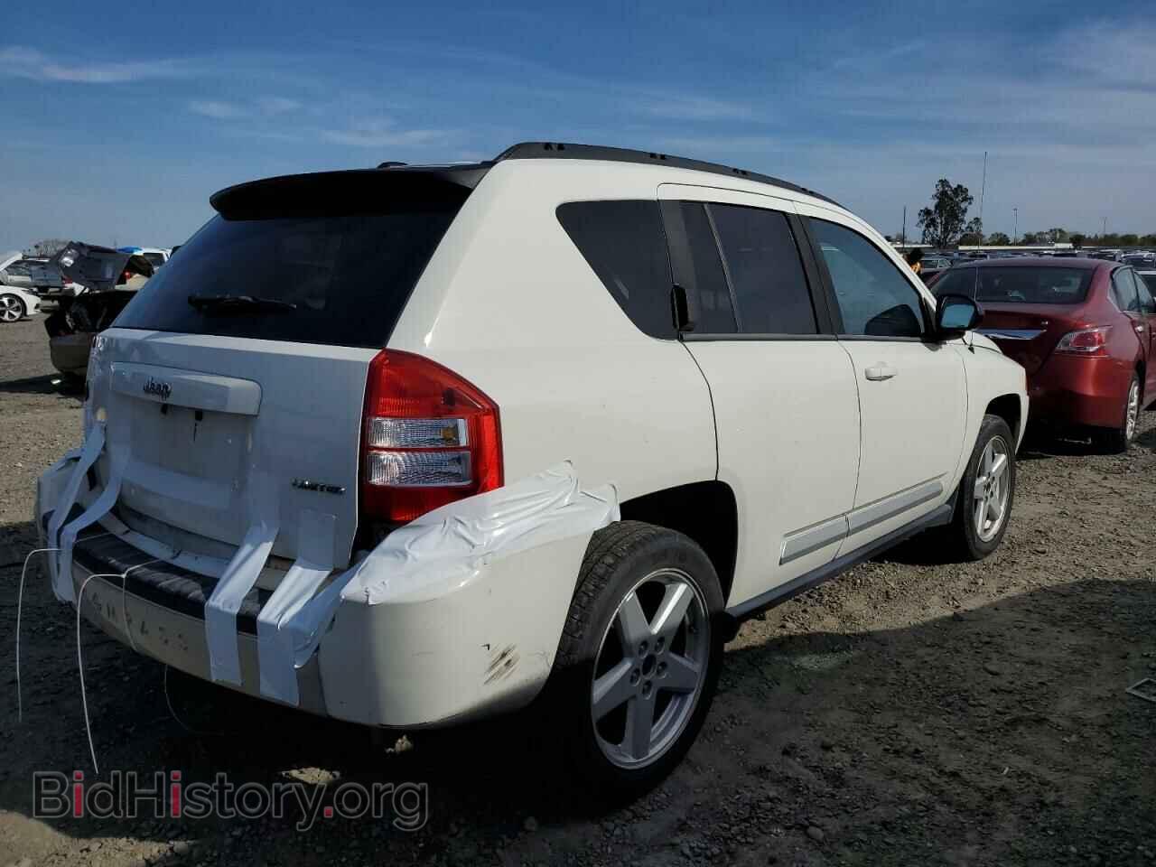 2010 JEEP COMPASS - VIN: 1J4NT5FB8AD538145 - Фото 3