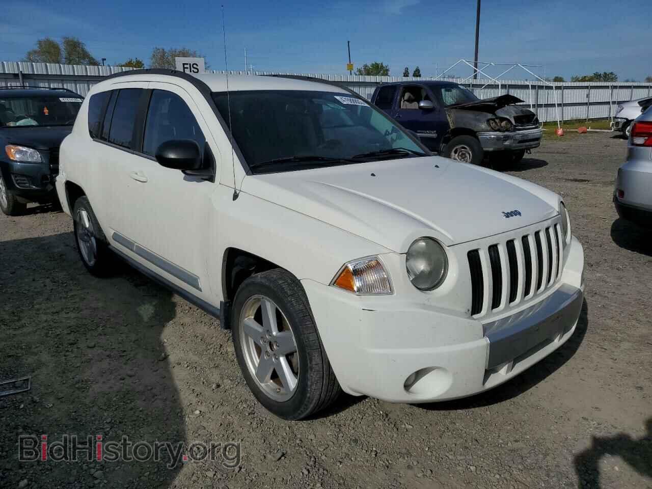 2010 JEEP COMPASS - VIN: 1J4NT5FB8AD538145 - Фото 4