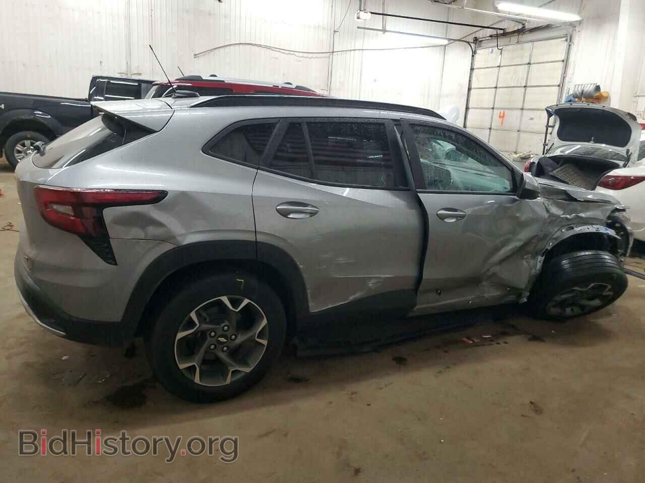 2024 CHEVROLET TRAX - VIN: KL77LHE25RC155568 - Фото 3