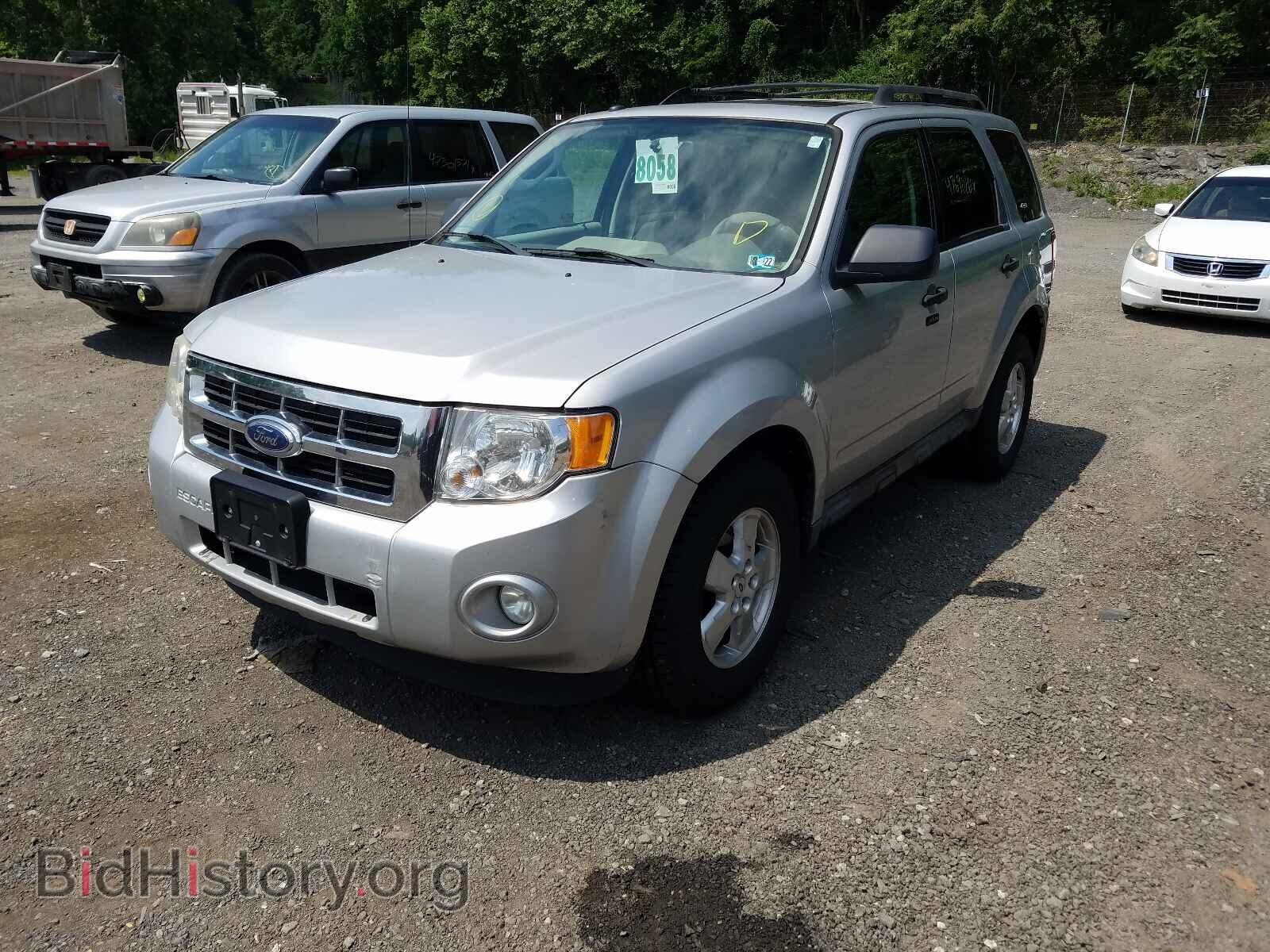 2009 FORD ESCAPE - VIN: 1FMCU93GX9KA58631 - Фото 2