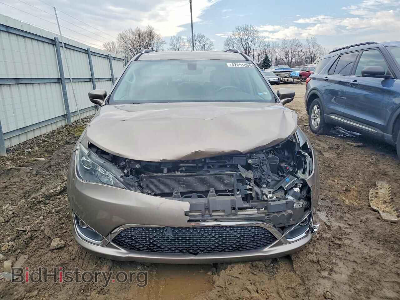 2017 CHRYSLER PACIFICA - VIN: 2C4RC1EGXHR743700 - Photo 5
