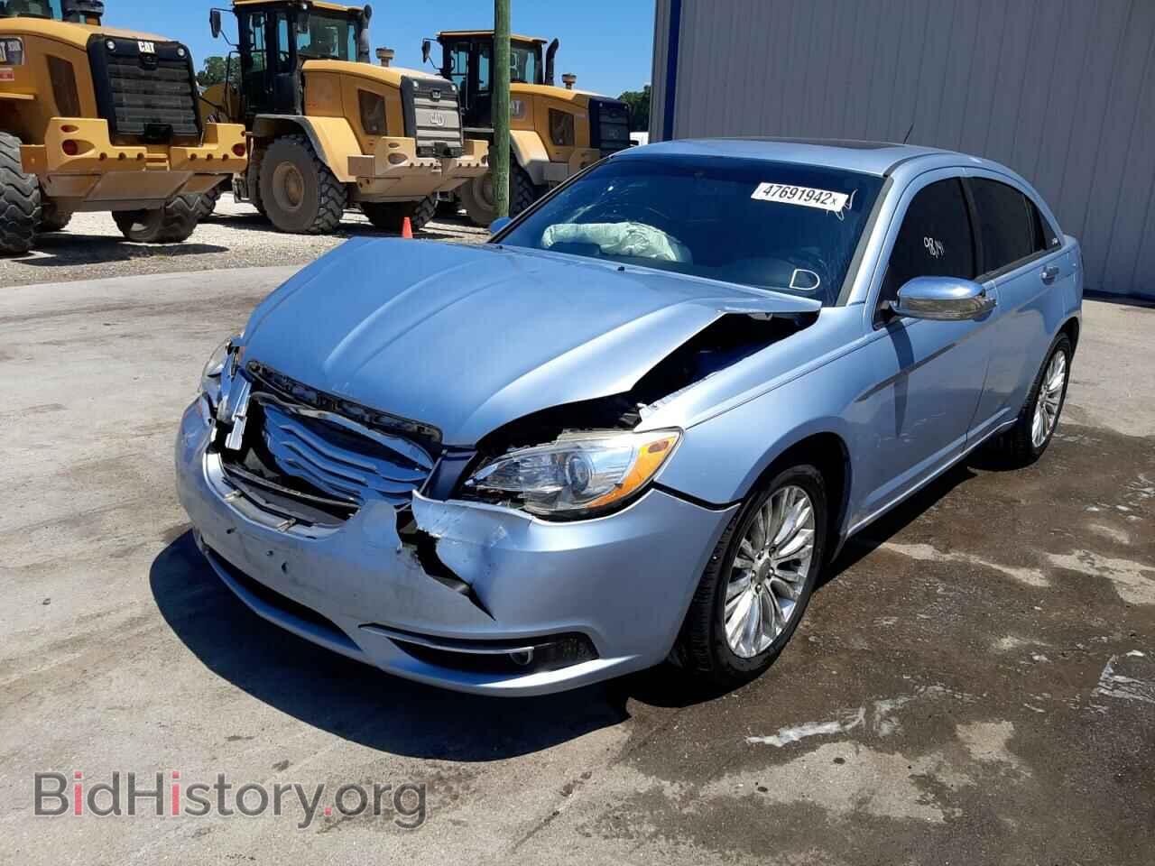 2012 CHRYSLER 200 - VIN: 1C3CCBCG2CN210636 - Фото 2