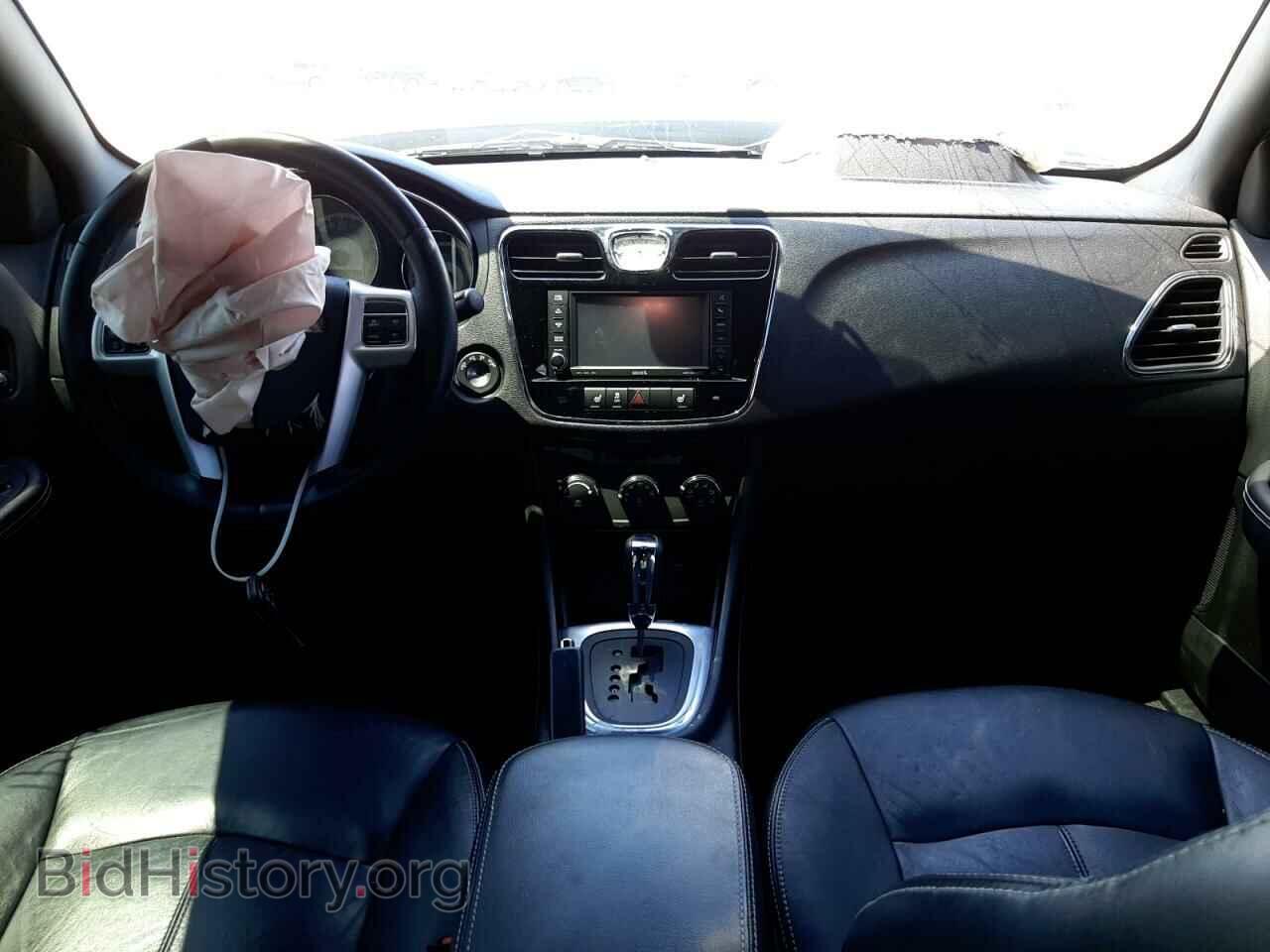2012 CHRYSLER 200 - VIN: 1C3CCBCG2CN210636 - Фото 9