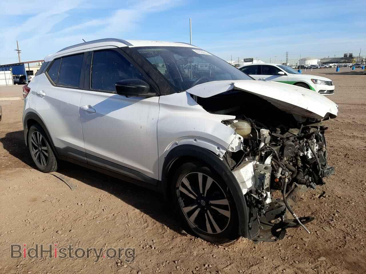 2019 NISSAN KICKS - VIN: 3N1CP5CU3KL526216 - Фото 4