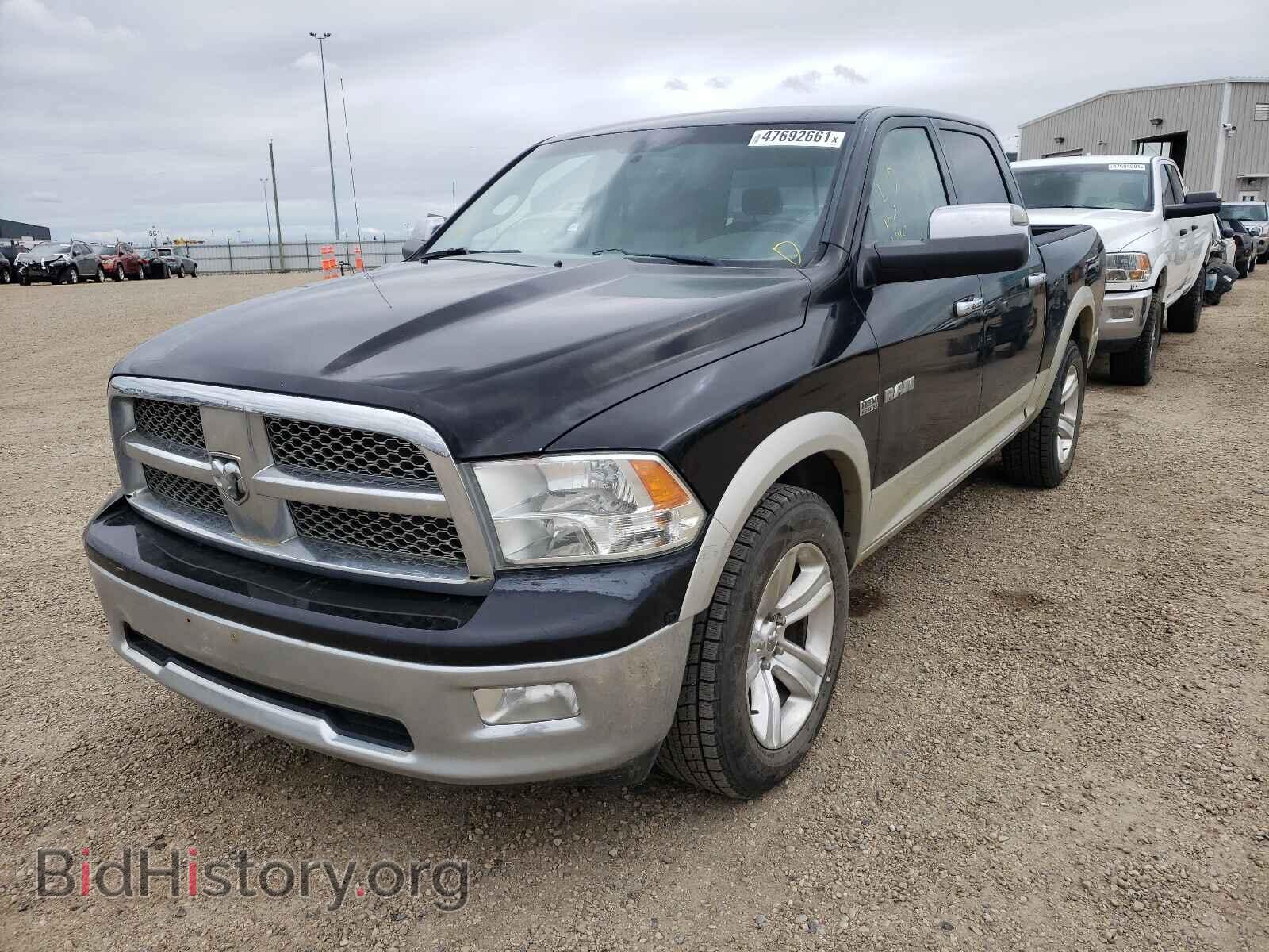 2010 DODGE RAM 1500 - VIN: 1D7RV1CT3AS201326 - Фото 2