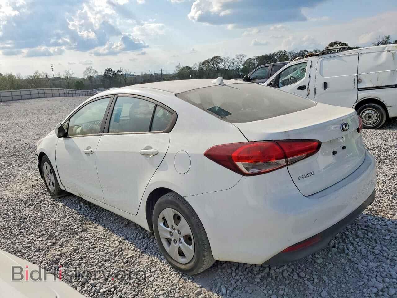 2017 KIA FORTE - VIN: 3KPFK4A79HE078917 - Фото 2