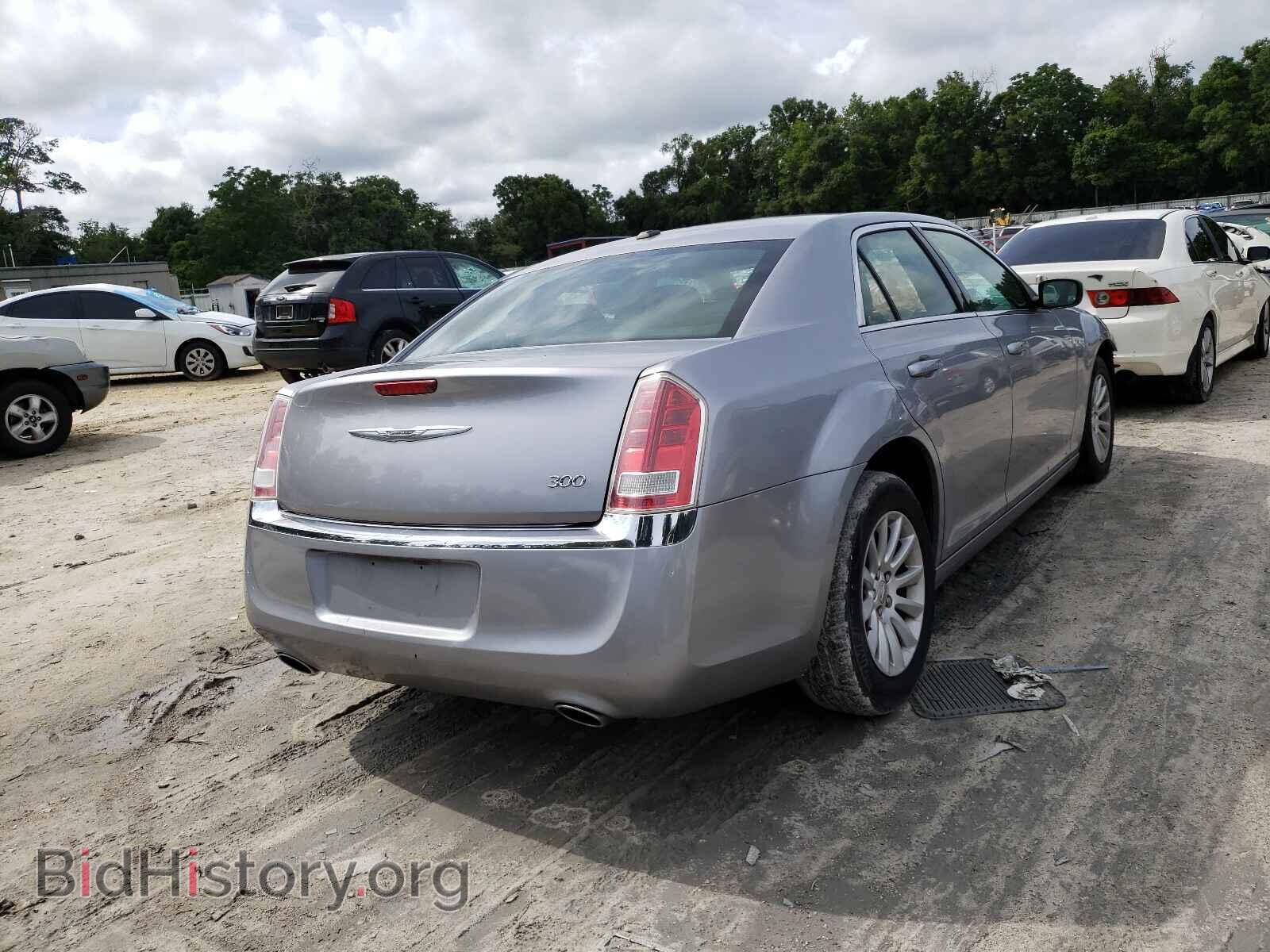 2013 CHRYSLER 300 - VIN: 2C3CCAAG2DH626676 - Фото 4