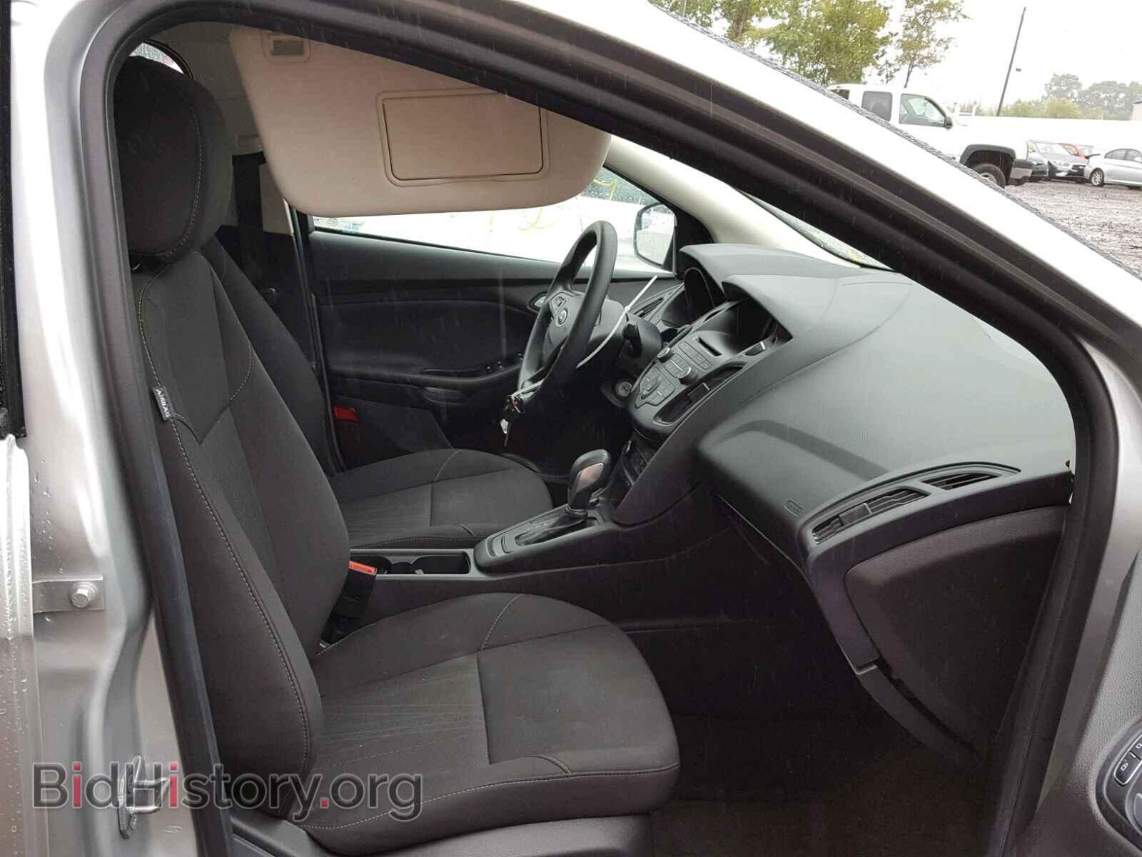2017 FORD FOCUS - VIN: 1FADP3F23HL300039 - Photo 5