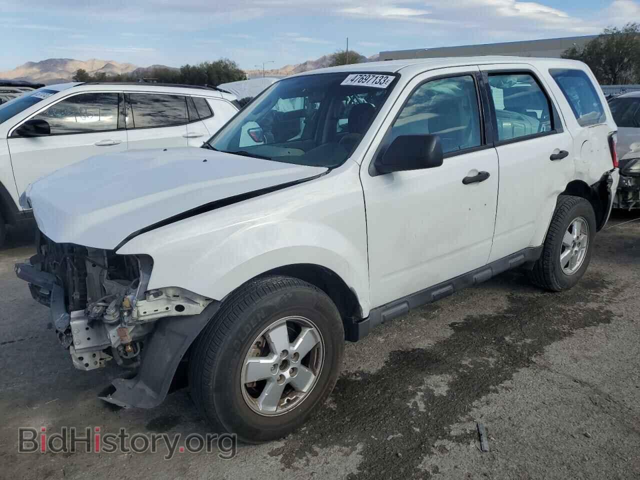 Photo 1FMCU0C79BKA62932 - FORD ESCAPE 2011