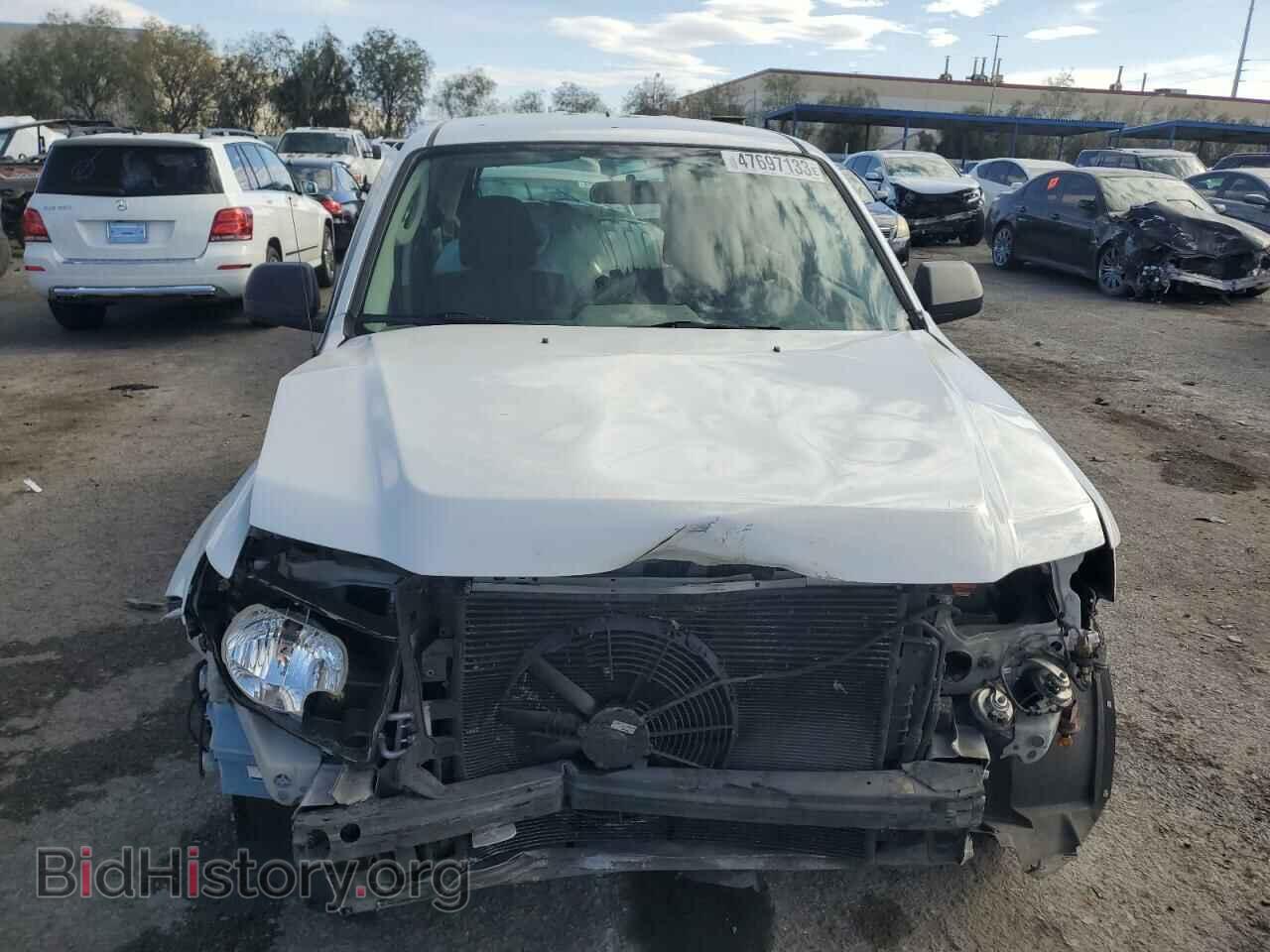 2011 FORD ESCAPE - VIN: 1FMCU0C79BKA62932 - Фото 5