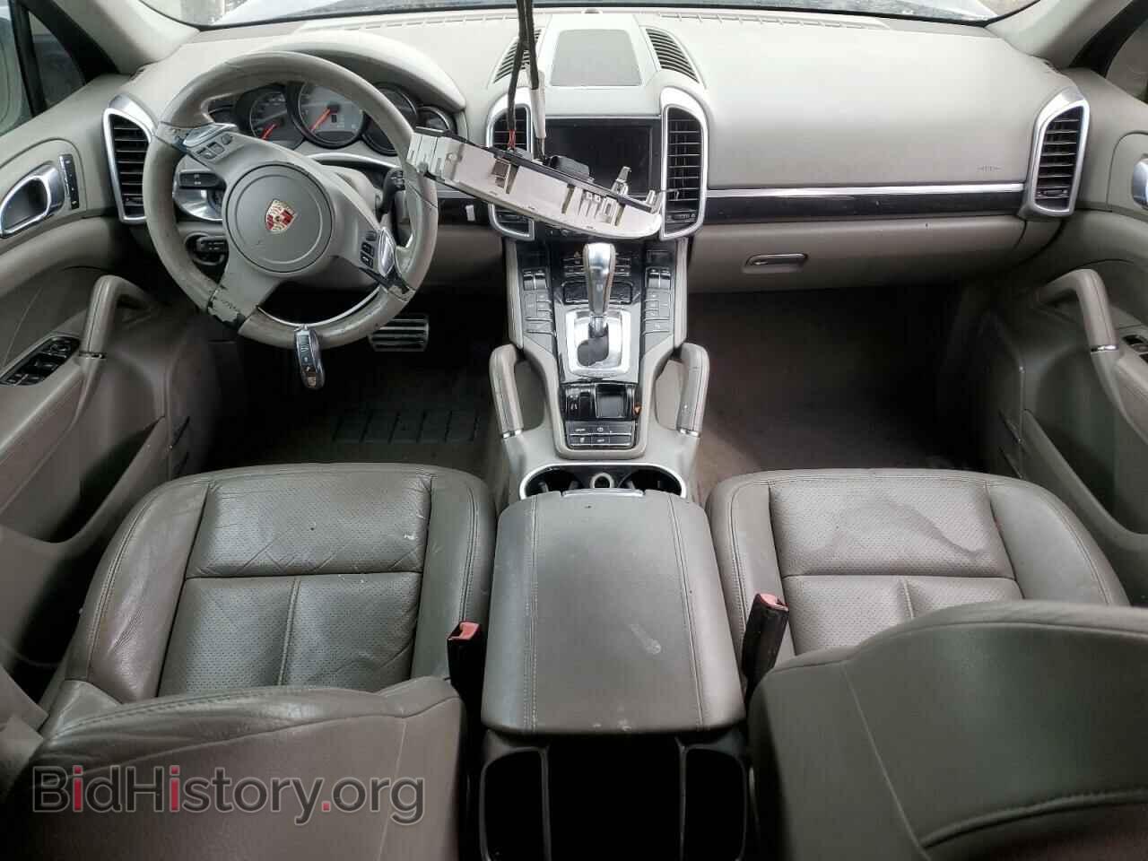2011 PORSCHE CAYENNE - VIN: WP1AB2A22BLA48206 - Photo 8