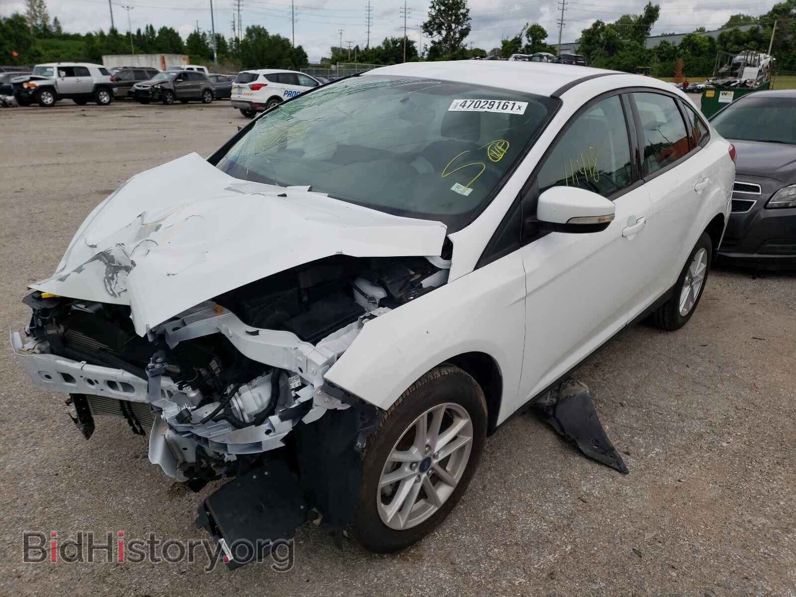 2017 FORD FOCUS - VIN: 1FADP3F27HL233154 - Фото 2