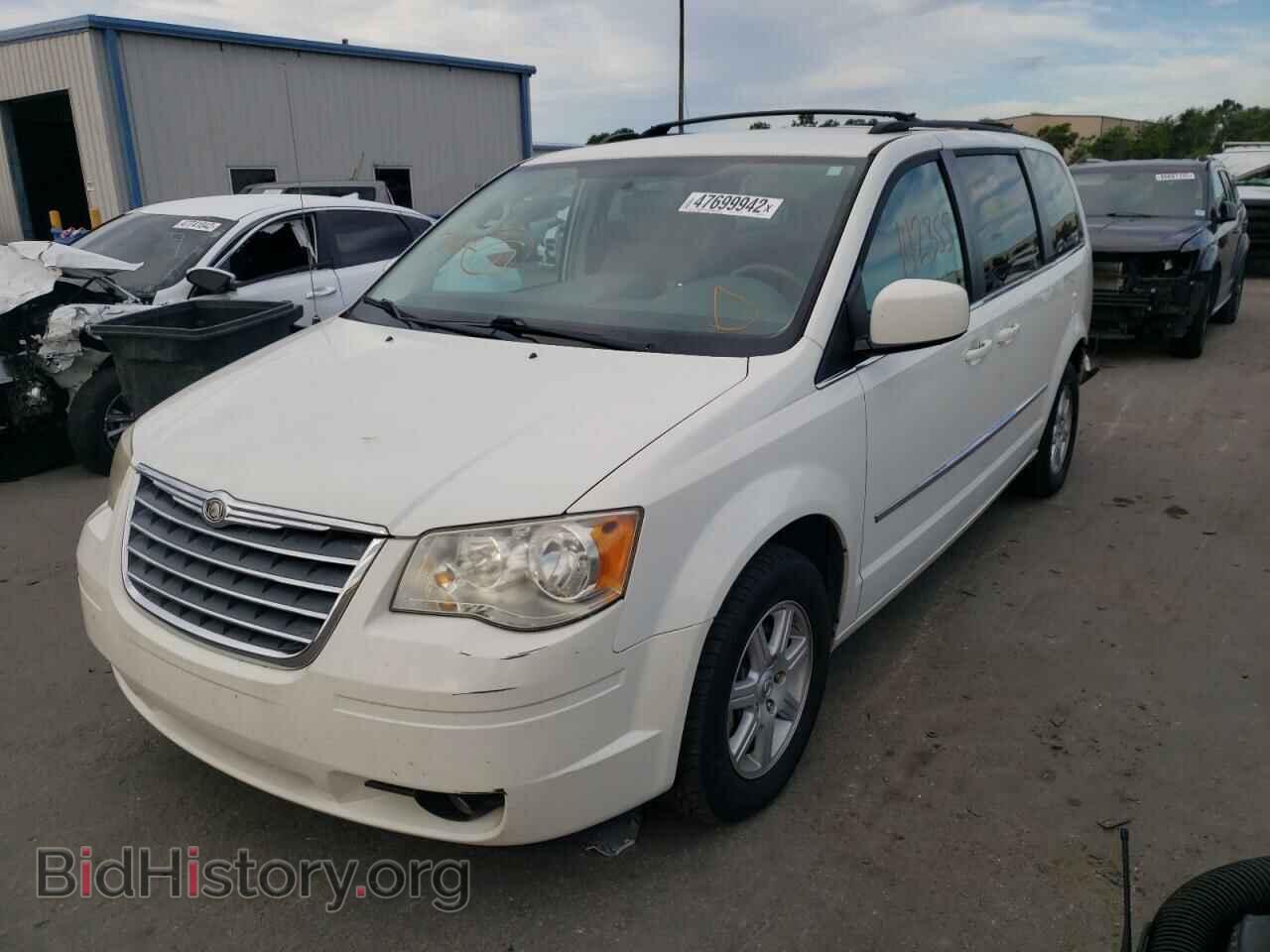 2010 CHRYSLER MINIVAN - VIN: 2A4RR5D16AR245514 - Фото 2