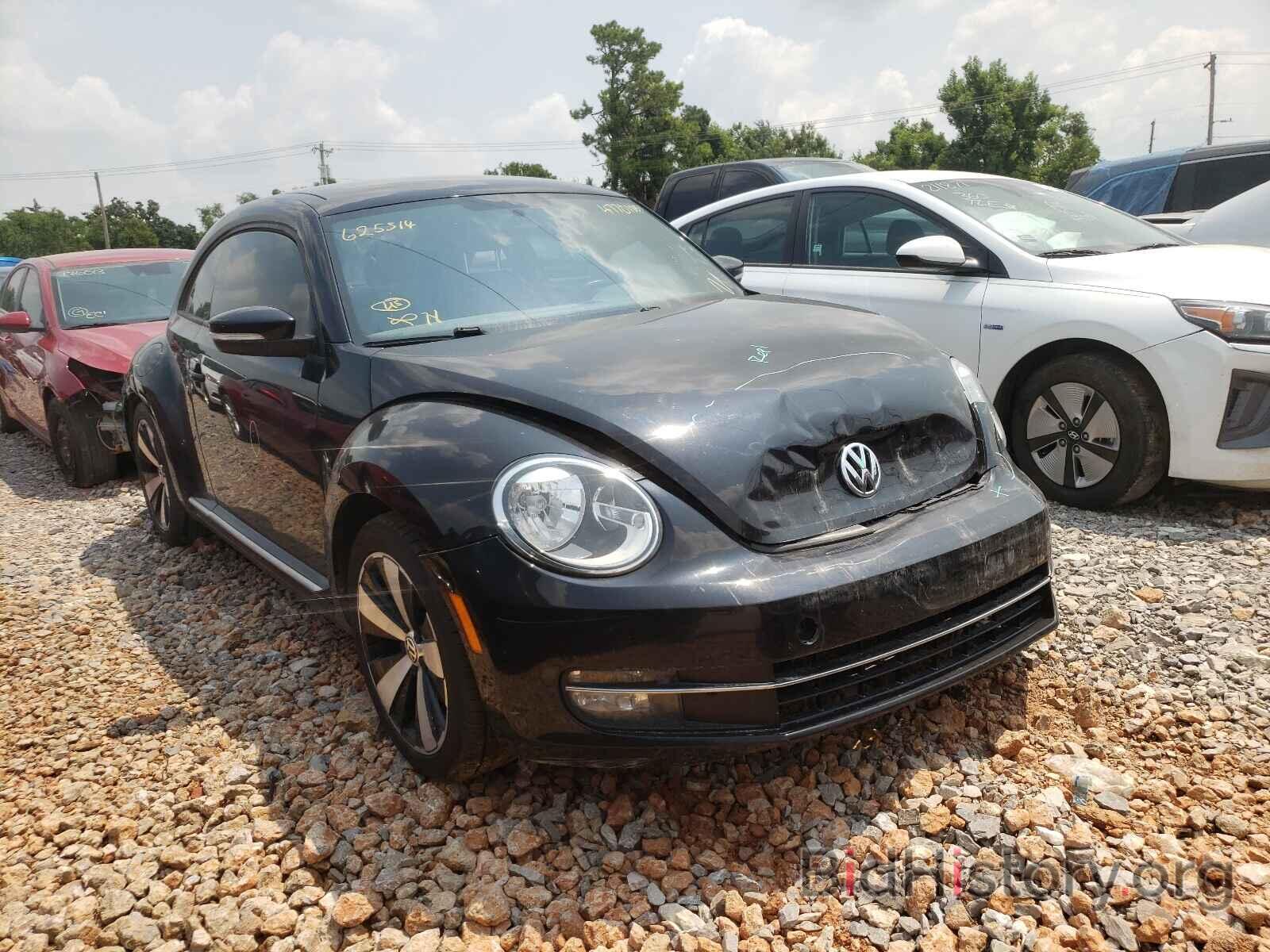 Photo 3VWV87AT3CM625314 - VOLKSWAGEN BEETLE 2012