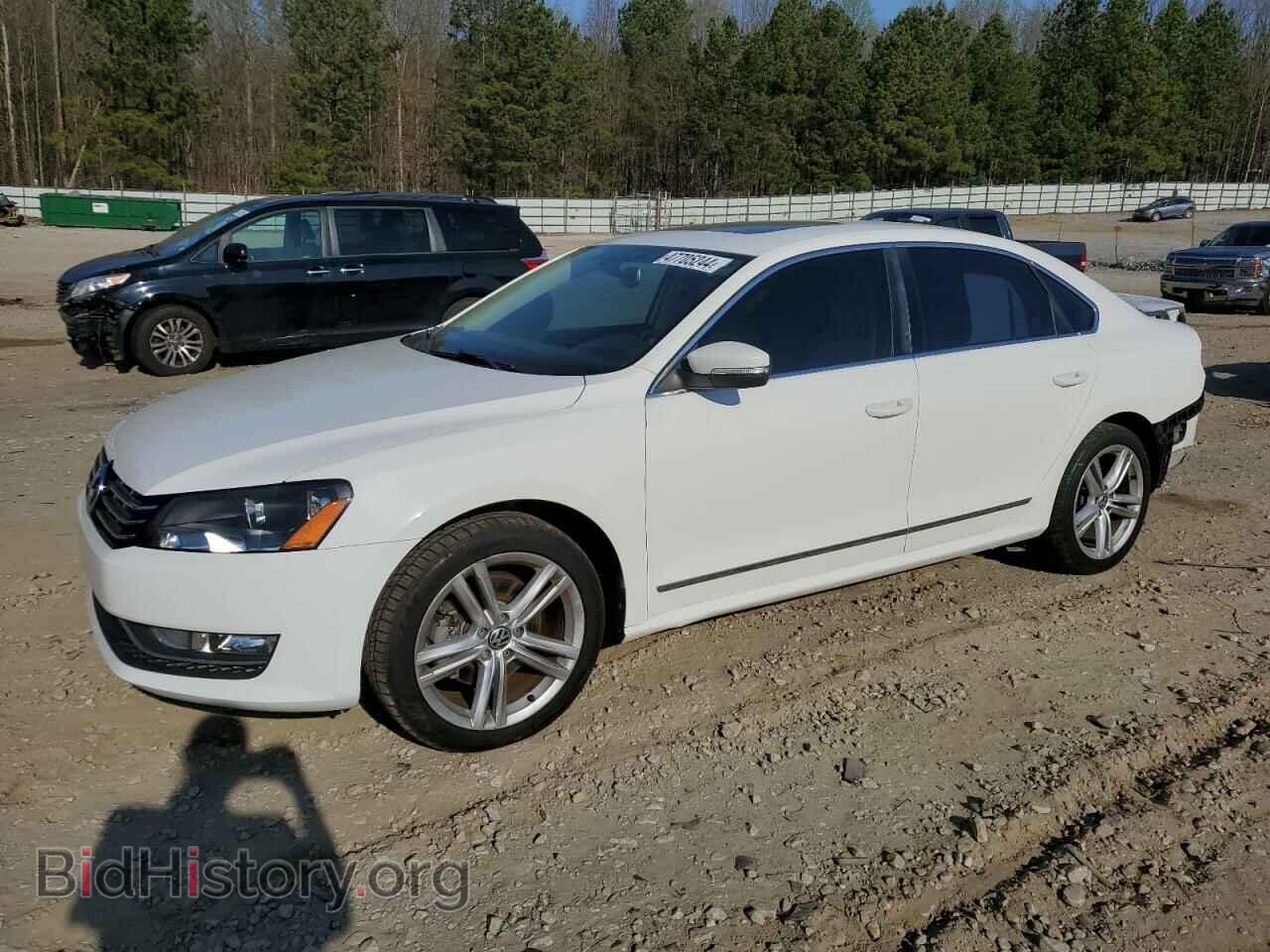 Photo 1VWCM7A32DC055750 - VOLKSWAGEN PASSAT 2013