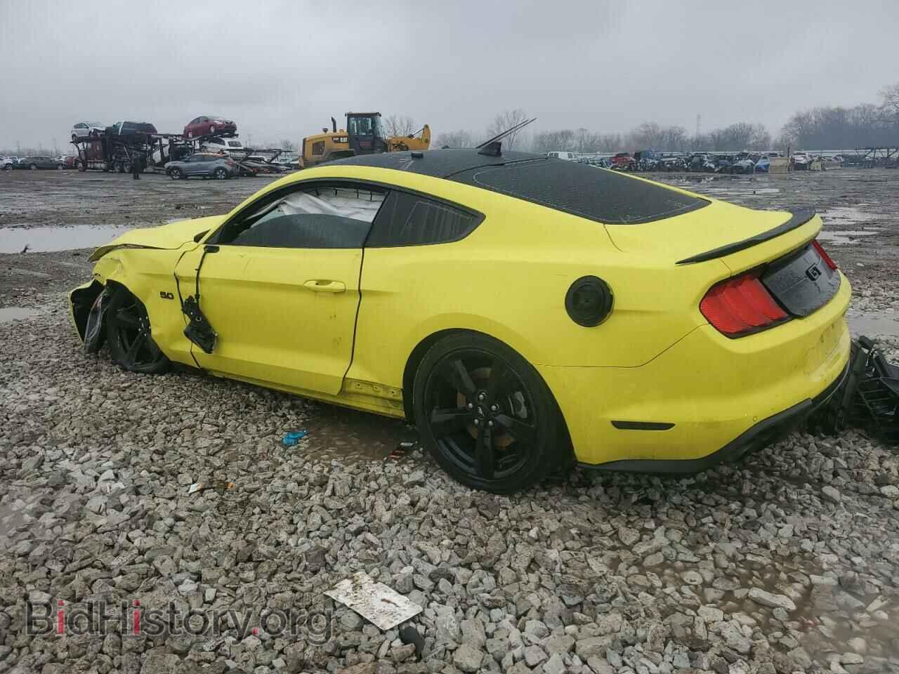 2021 FORD MUSTANG - VIN: 1FA6P8CF7M5108554 - Фото 2