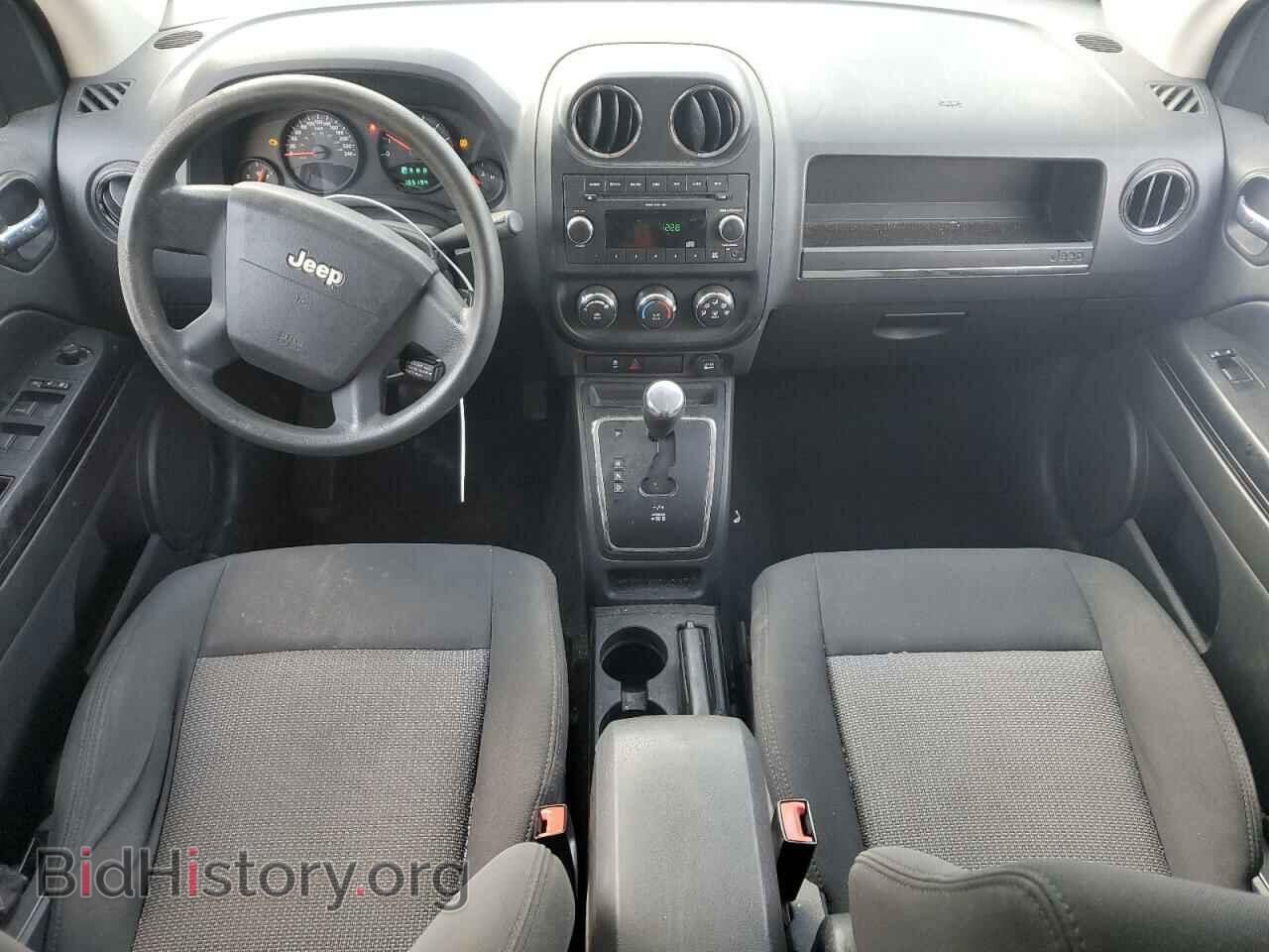 2010 JEEP COMPASS - VIN: 1J4NF4FB4AD581074 - Photo 8