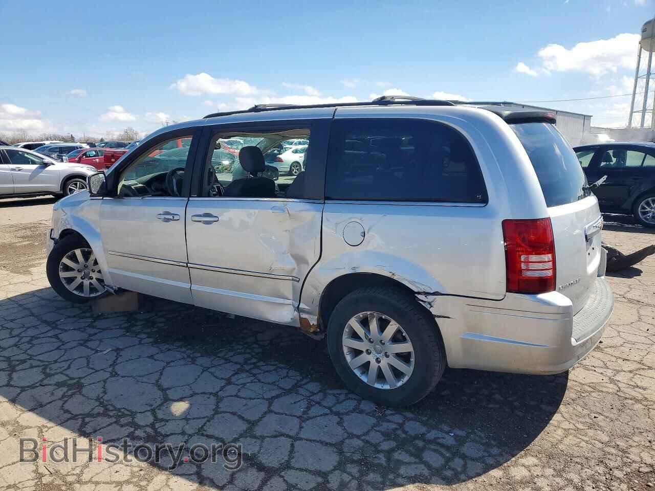 2010 CHRYSLER MINIVAN - VIN: 2A4RR5D15AR138552 - Photo 2