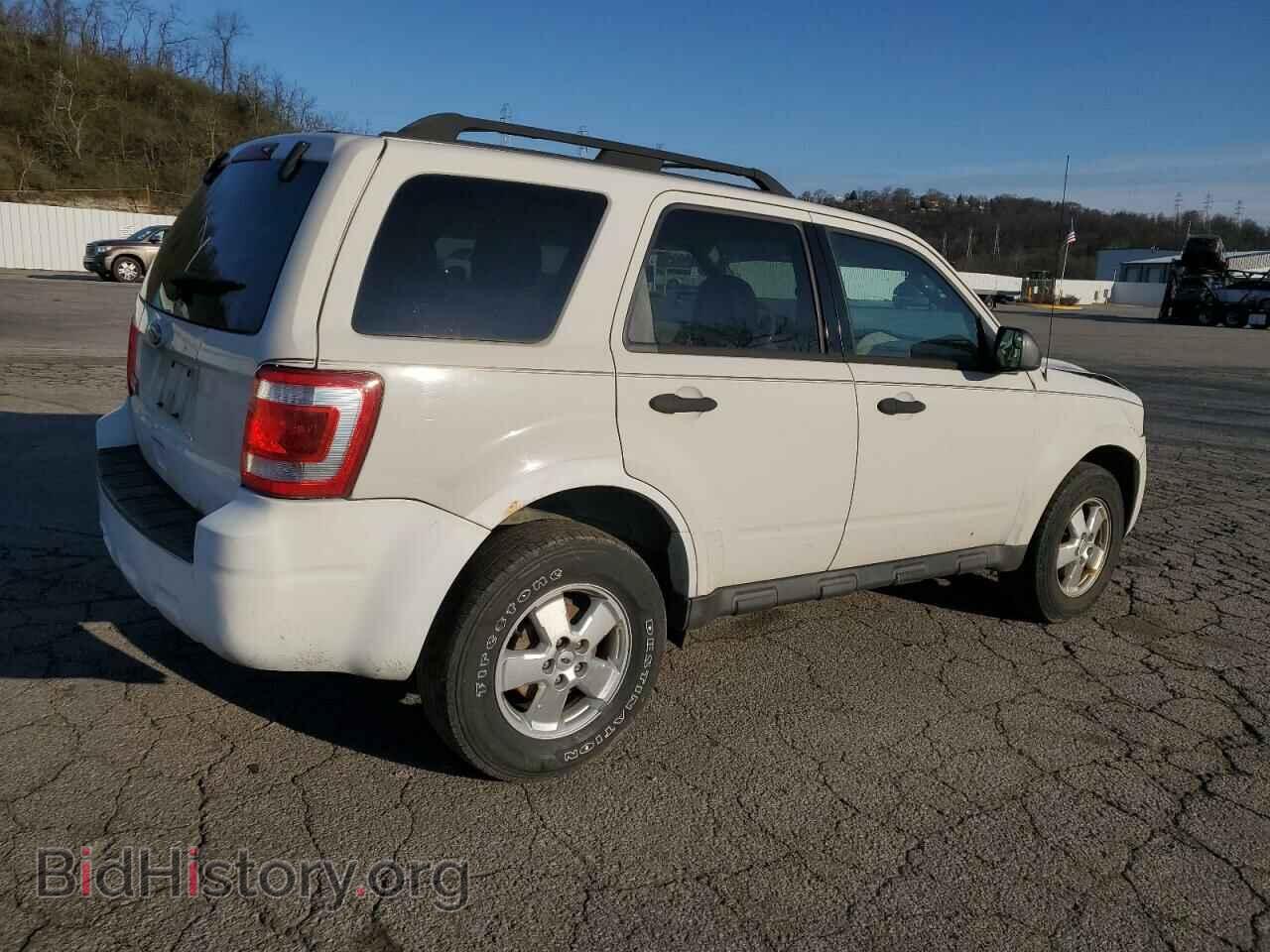 2010 FORD ESCAPE - VIN: 1FMCU9D76AKD38128 - Фото 3
