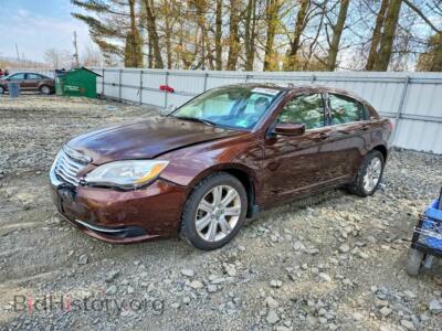 2012 Chrysler 200 Touring, бордовый — VIN 1C3CCBBGXCN175734, Copart