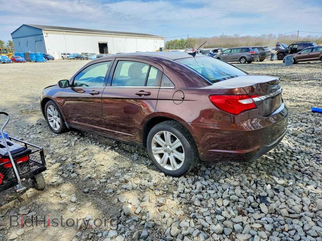 2012 CHRYSLER 200 - VIN: 1C3CCBBGXCN175734 - Фото 2