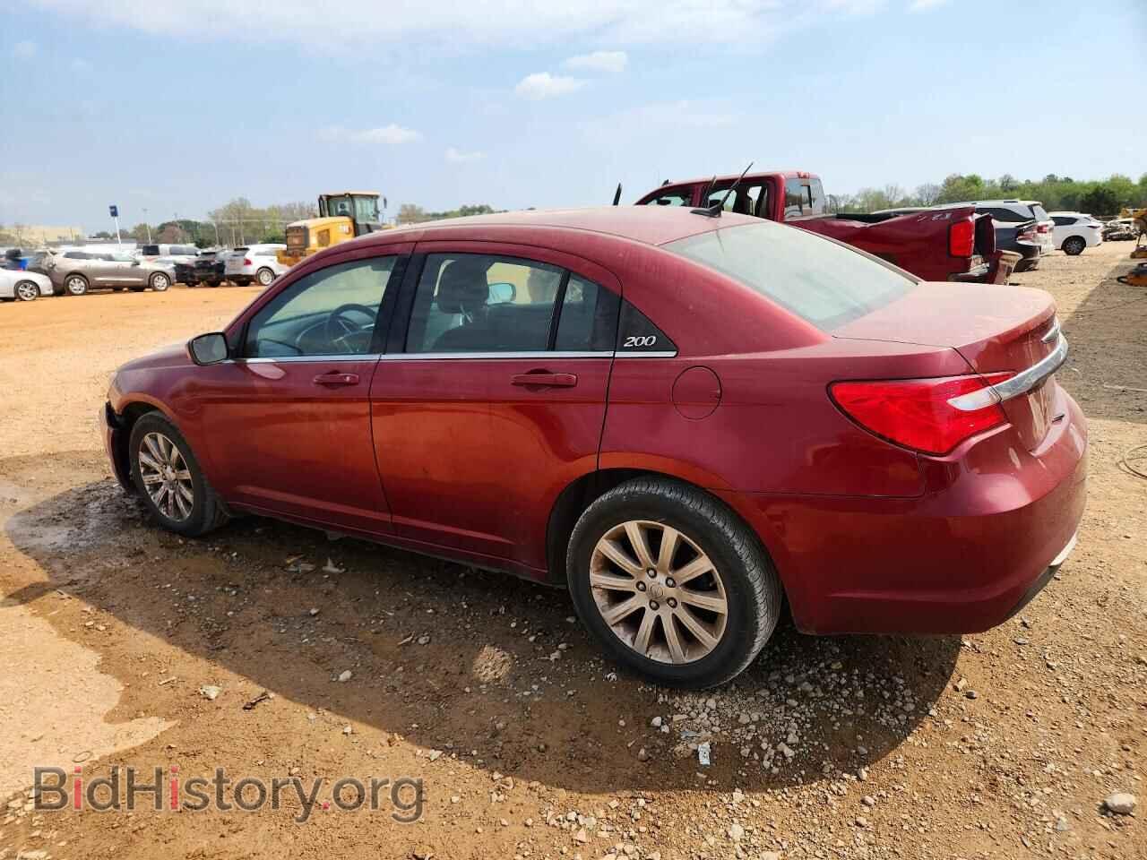 2013 CHRYSLER 200 - VIN: 1C3CCBBB8DN573692 - Фото 2