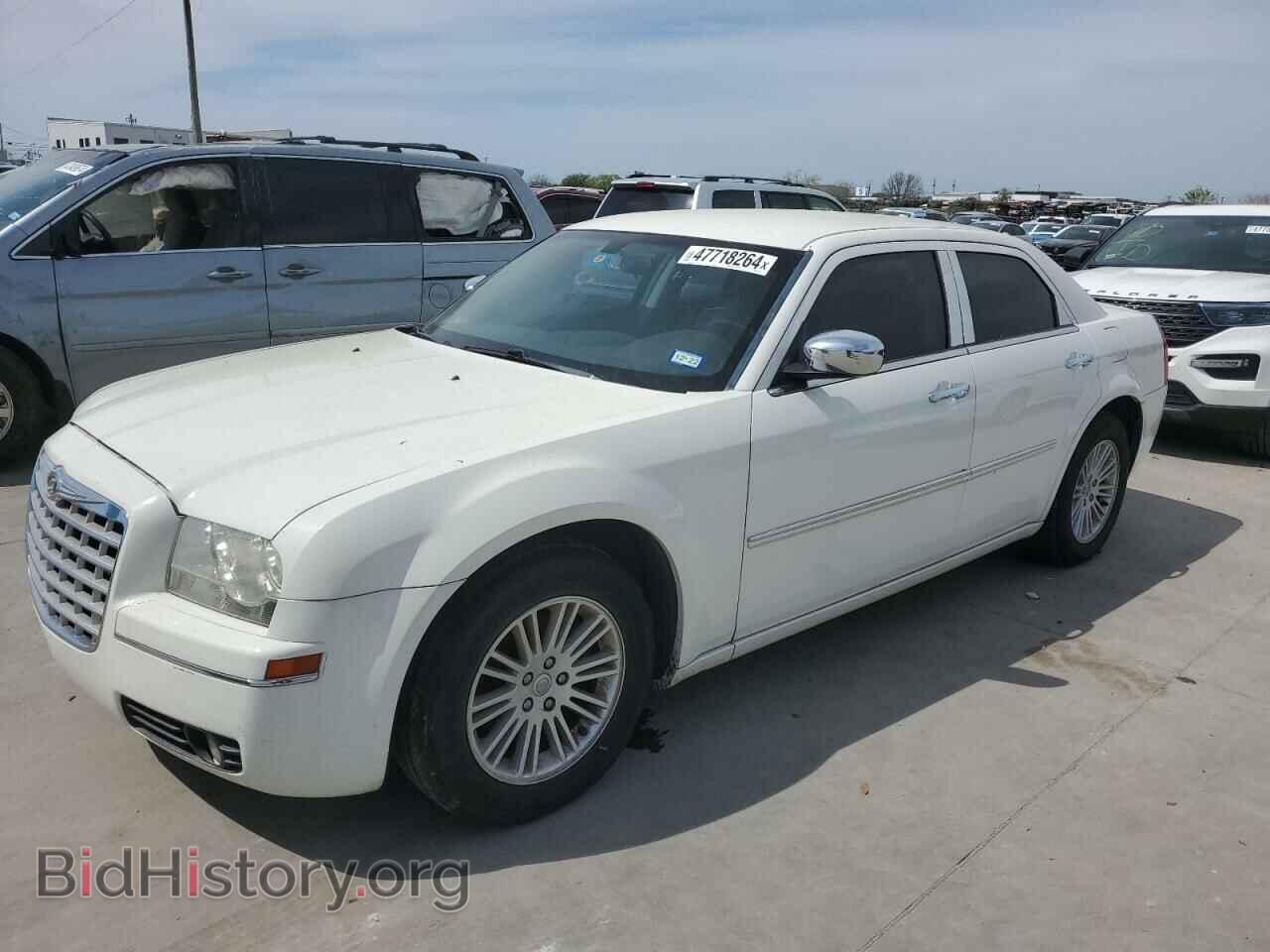 Photo 2C3CA5CVXAH218138 - CHRYSLER 300 2010