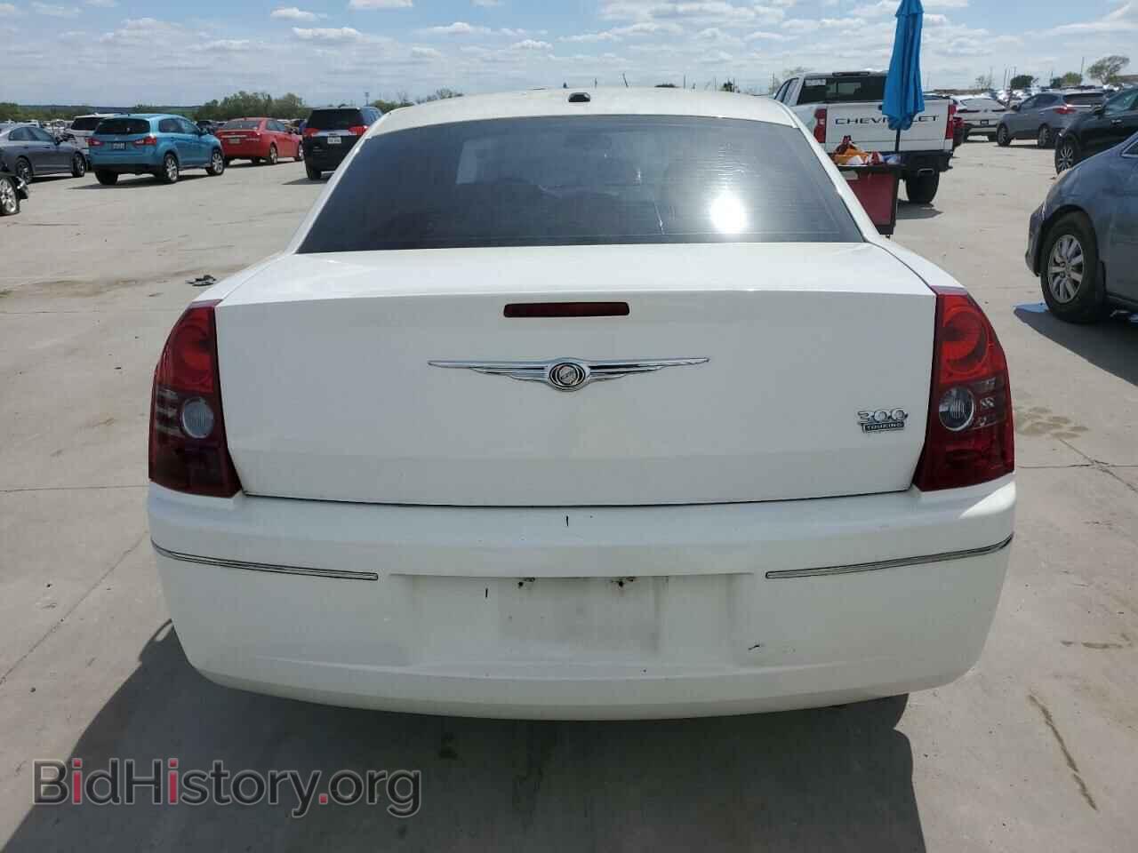 2010 CHRYSLER 300 - VIN: 2C3CA5CVXAH218138 - Фото 6