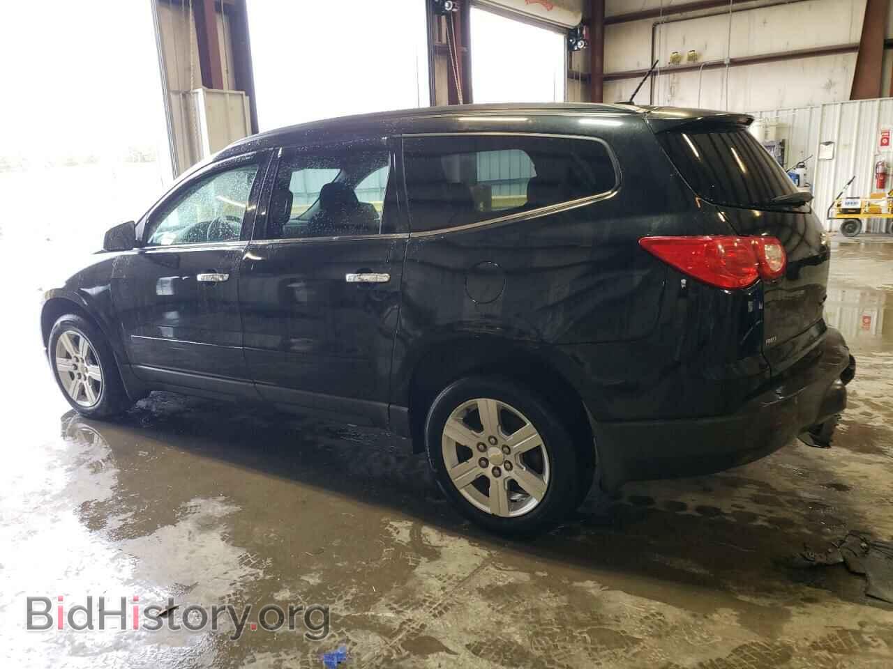 2010 CHEVROLET TRAVERSE - VIN: 1GNLVFED3AJ195060 - Фото 2