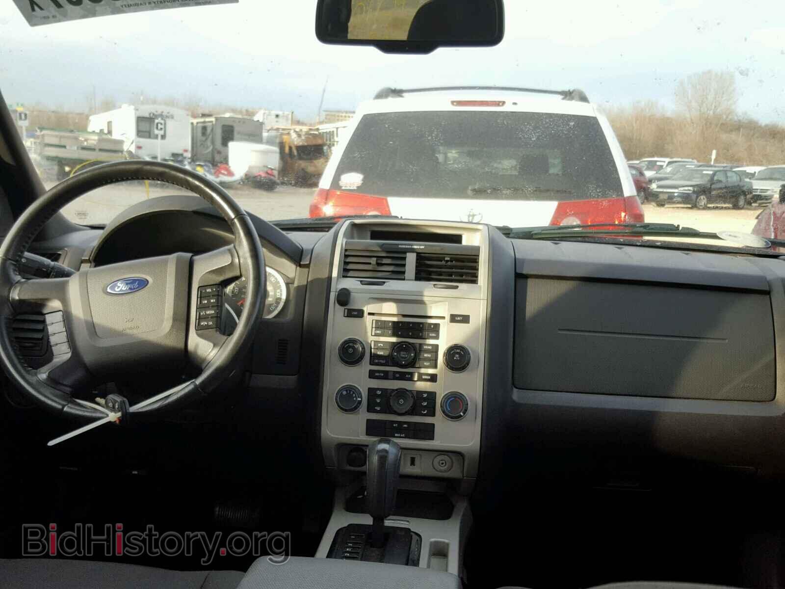 2011 FORD ESCAPE - VIN: 1FMCU0D72BKA53911 - Фото 9