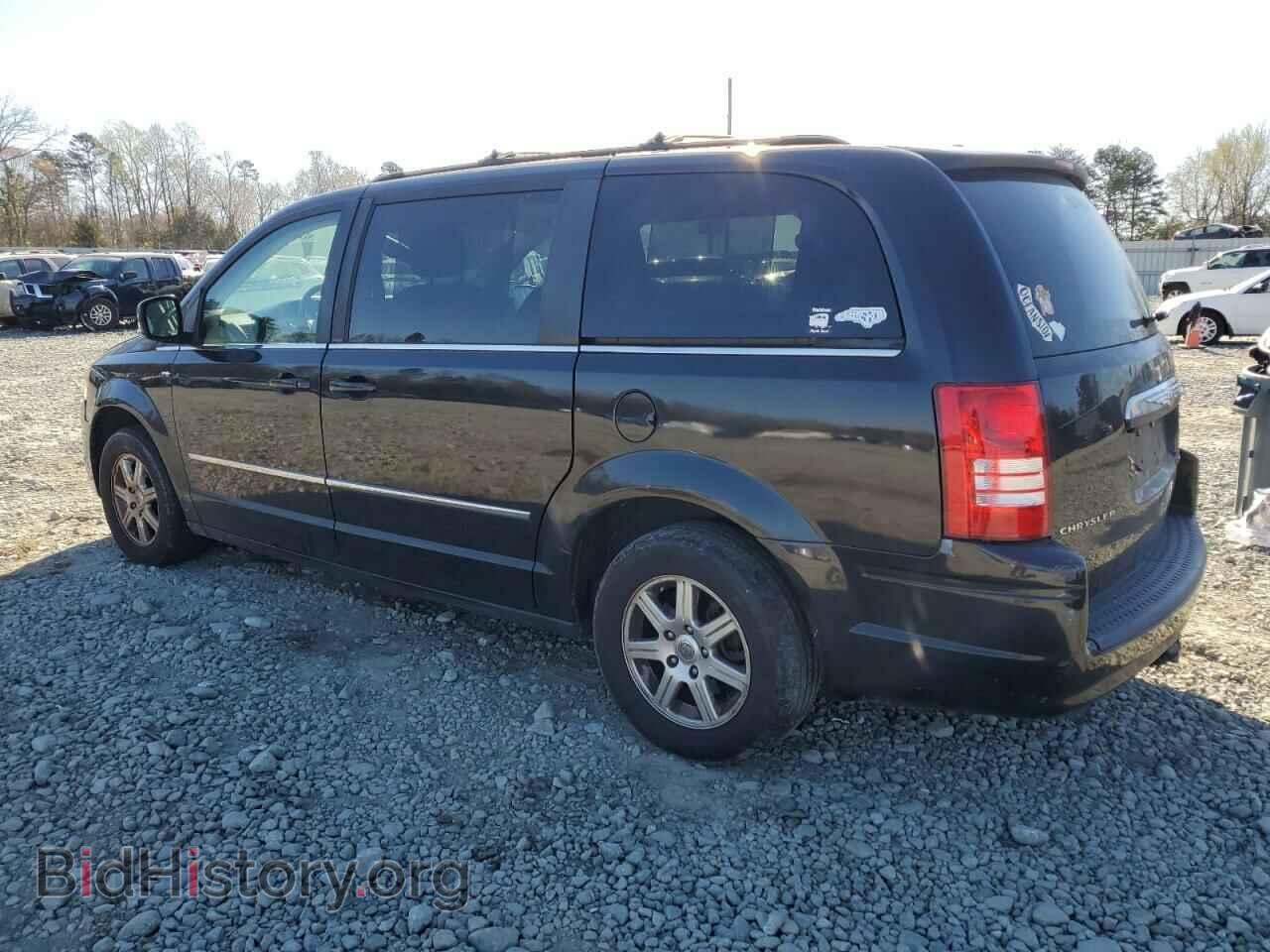 2010 CHRYSLER MINIVAN - VIN: 2A4RR8D18AR443156 - Photo 2