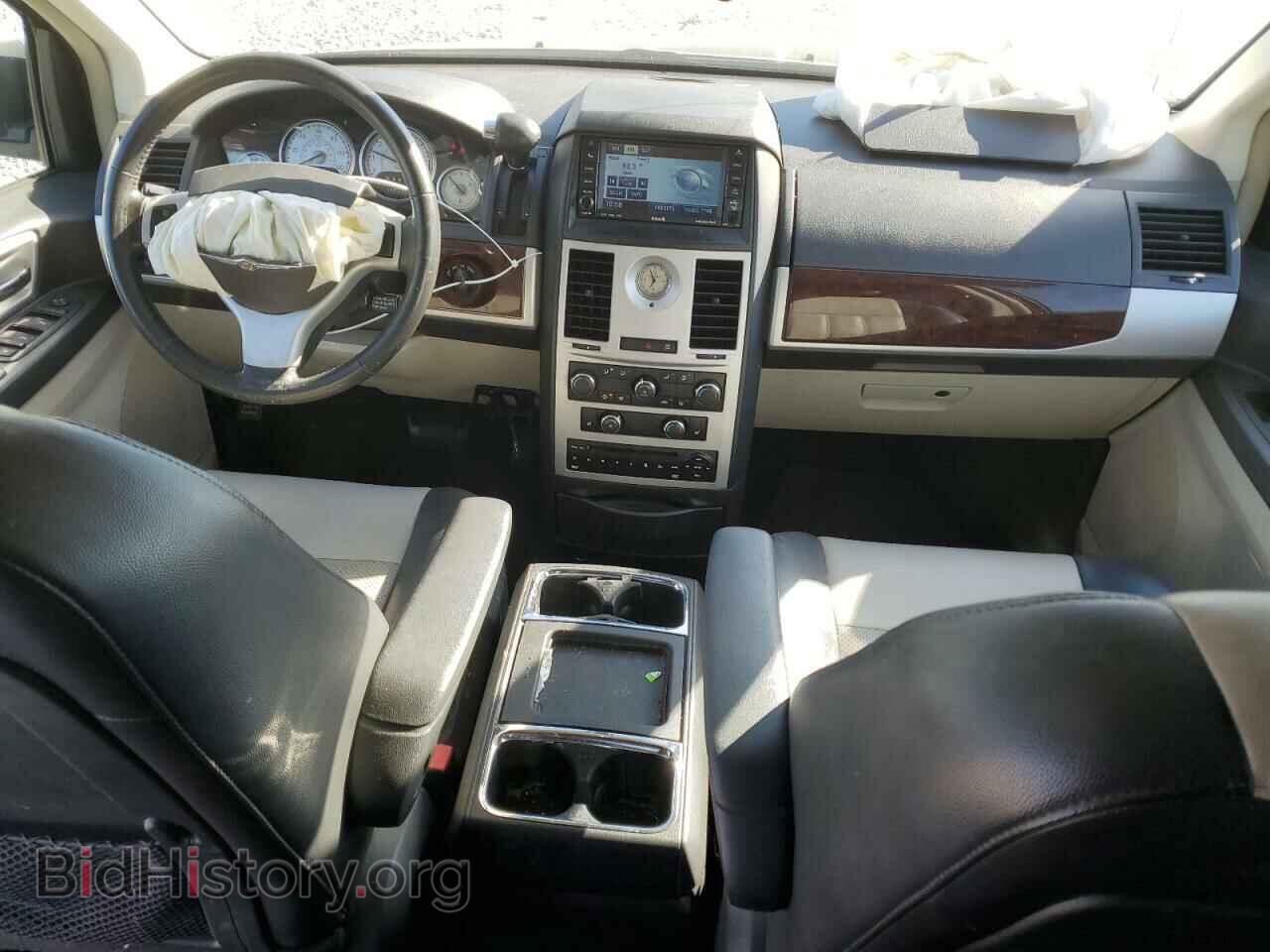 2010 CHRYSLER MINIVAN - VIN: 2A4RR8D18AR443156 - Photo 8