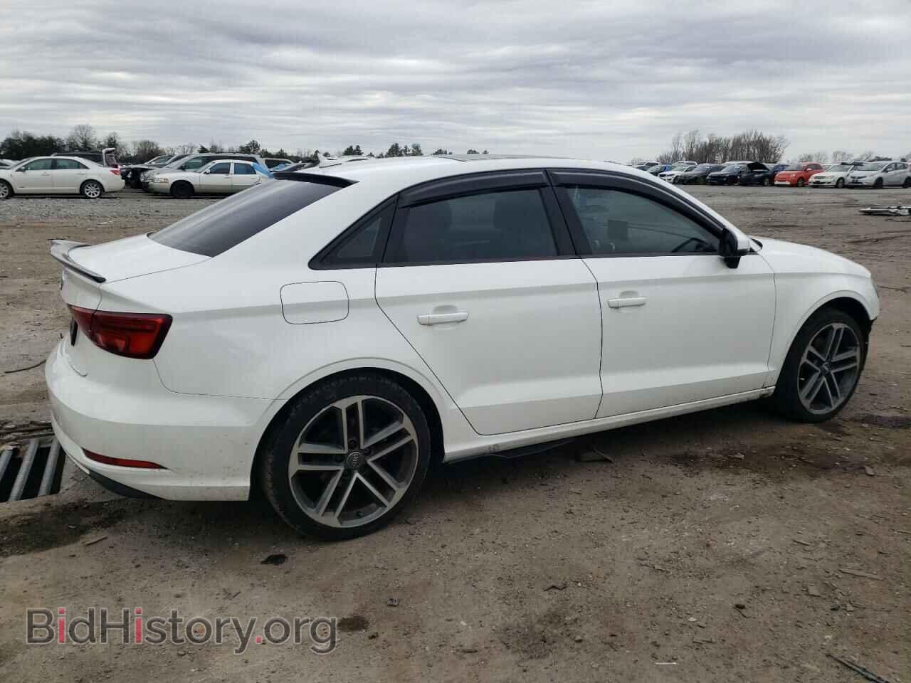 2017 AUDI A3 - VIN: WAUAUGFF4H1055714 - Фото 3