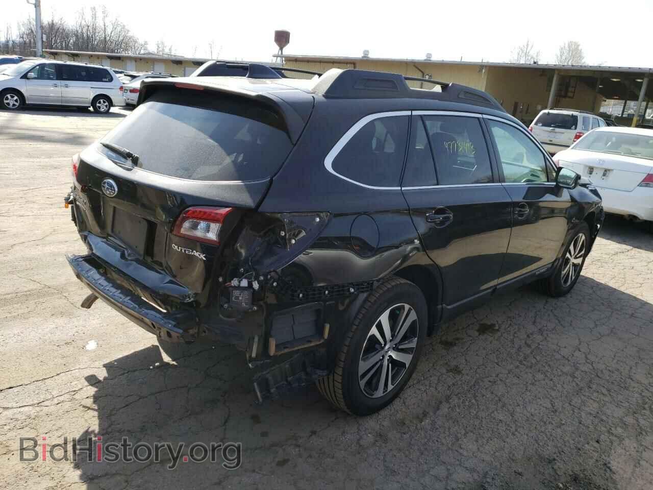 2018 SUBARU OUTBACK - VIN: 4S4BSAKC6J3380098 - Фото 3