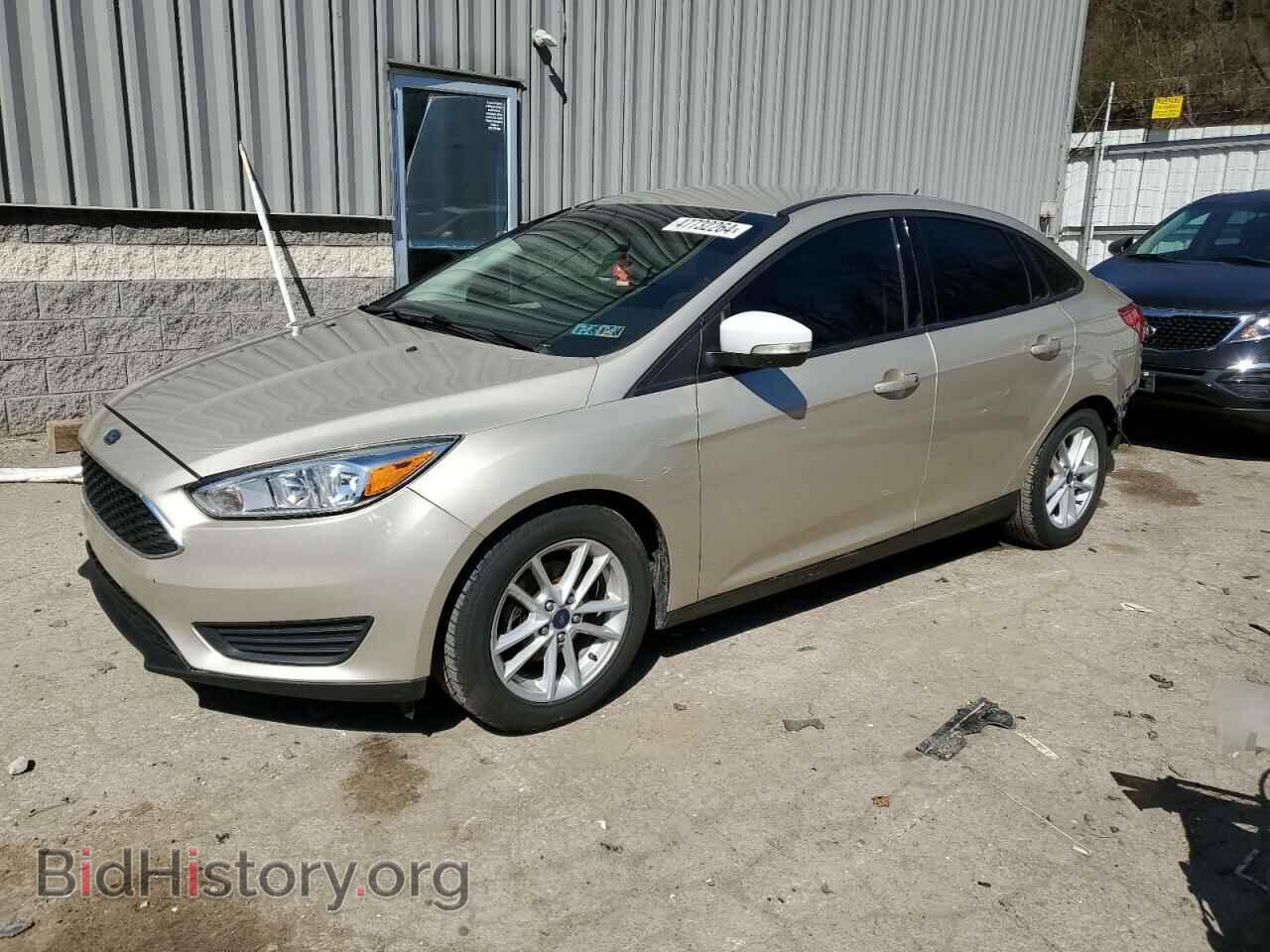 Фотография 1FADP3F2XHL275981 - FORD FOCUS 2017