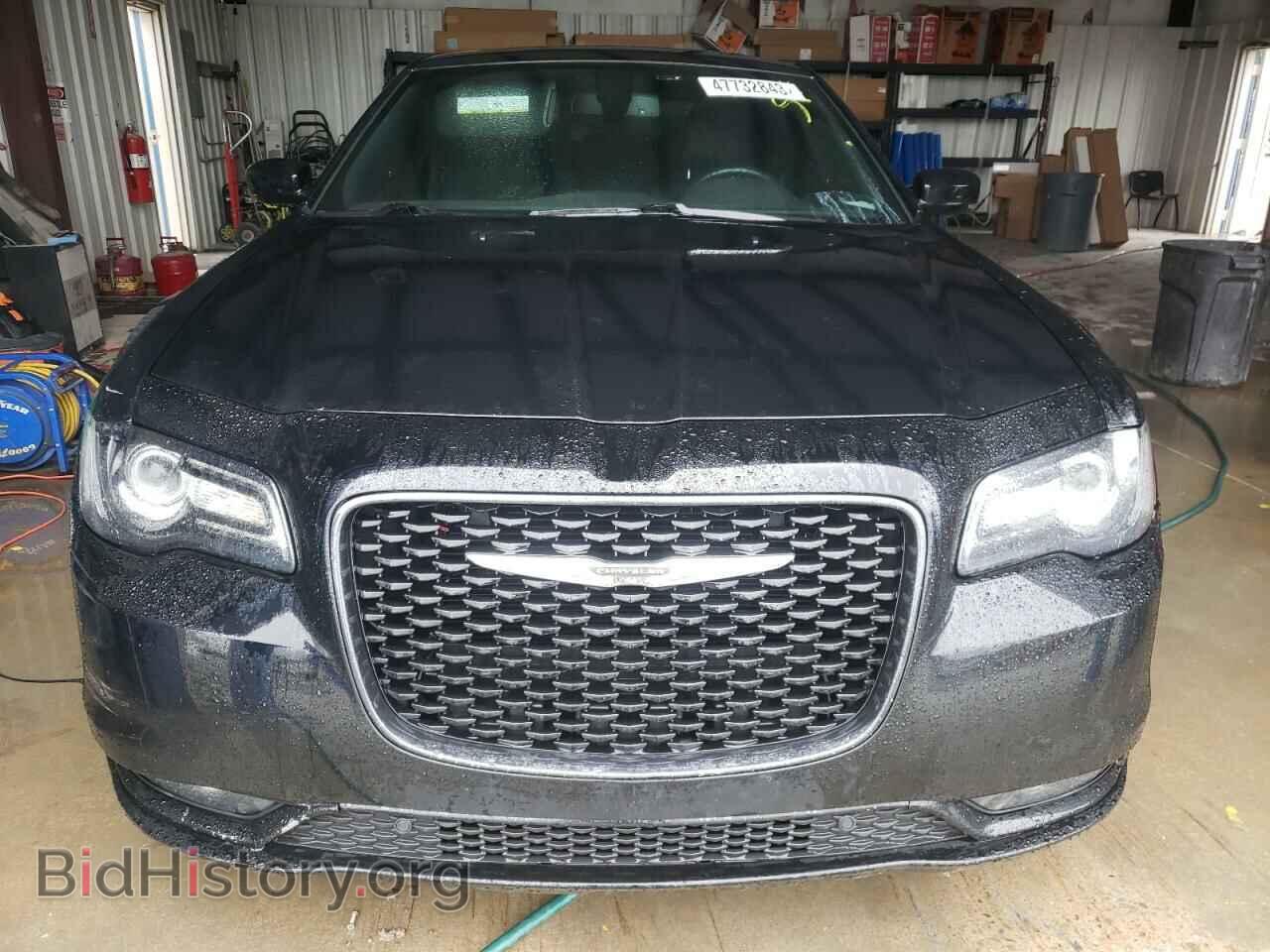 2019 CHRYSLER 300 - VIN: 2C3CCABG3KH508308 - Фото 5