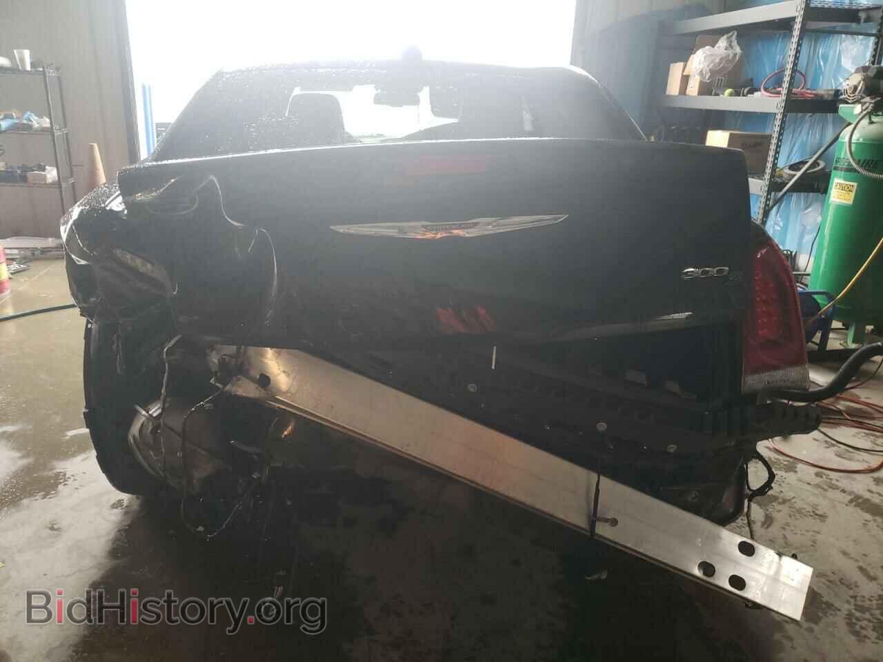 2019 CHRYSLER 300 - VIN: 2C3CCABG3KH508308 - Фото 6