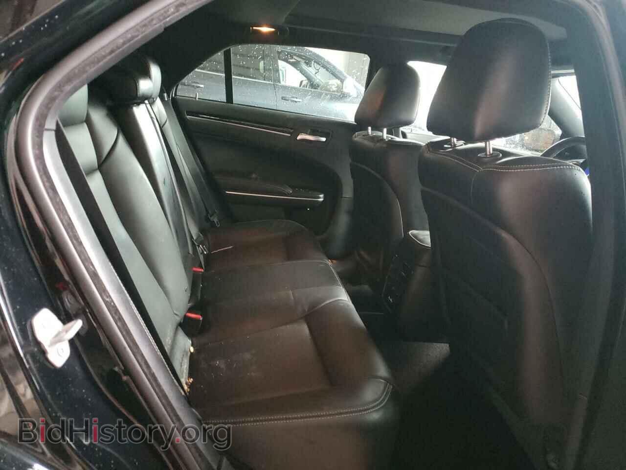2019 CHRYSLER 300 - VIN: 2C3CCABG3KH508308 - Фото 10
