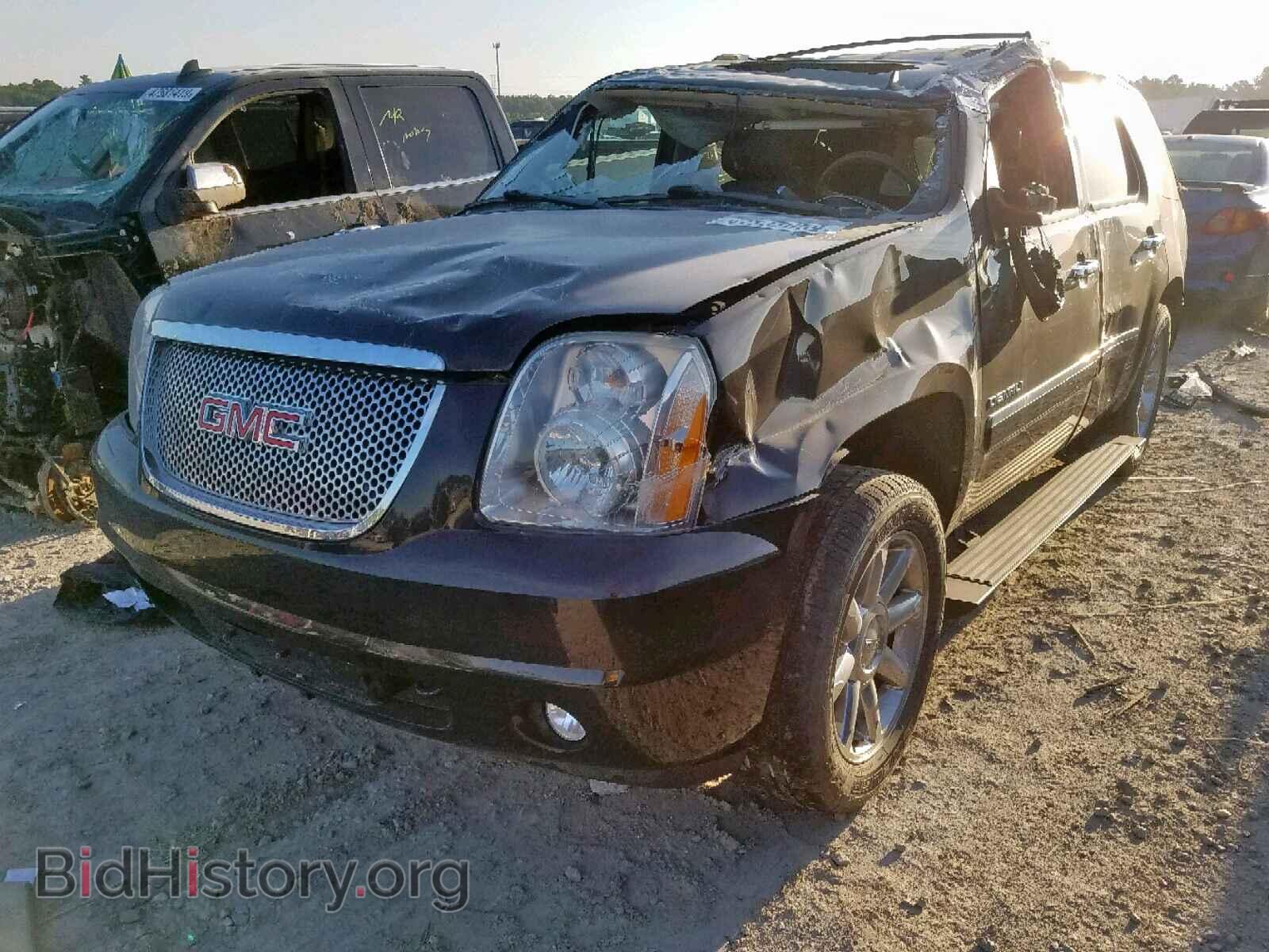 2013 GMC YUKON DENA - VIN: 1GKS2EEF2DR313814 - Фото 2
