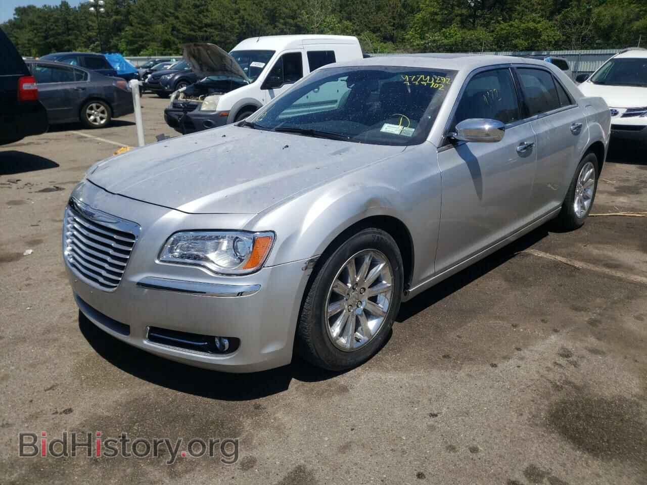 2012 CHRYSLER 300 - VIN: 2C3CCAET2CH225702 - Фото 2