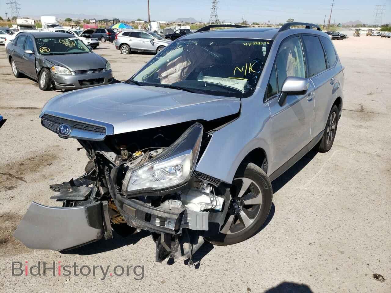 2017 SUBARU FORESTER - VIN: JF2SJAJC8HH809166 - Фото 2