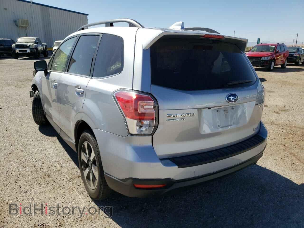 2017 SUBARU FORESTER - VIN: JF2SJAJC8HH809166 - Фото 3