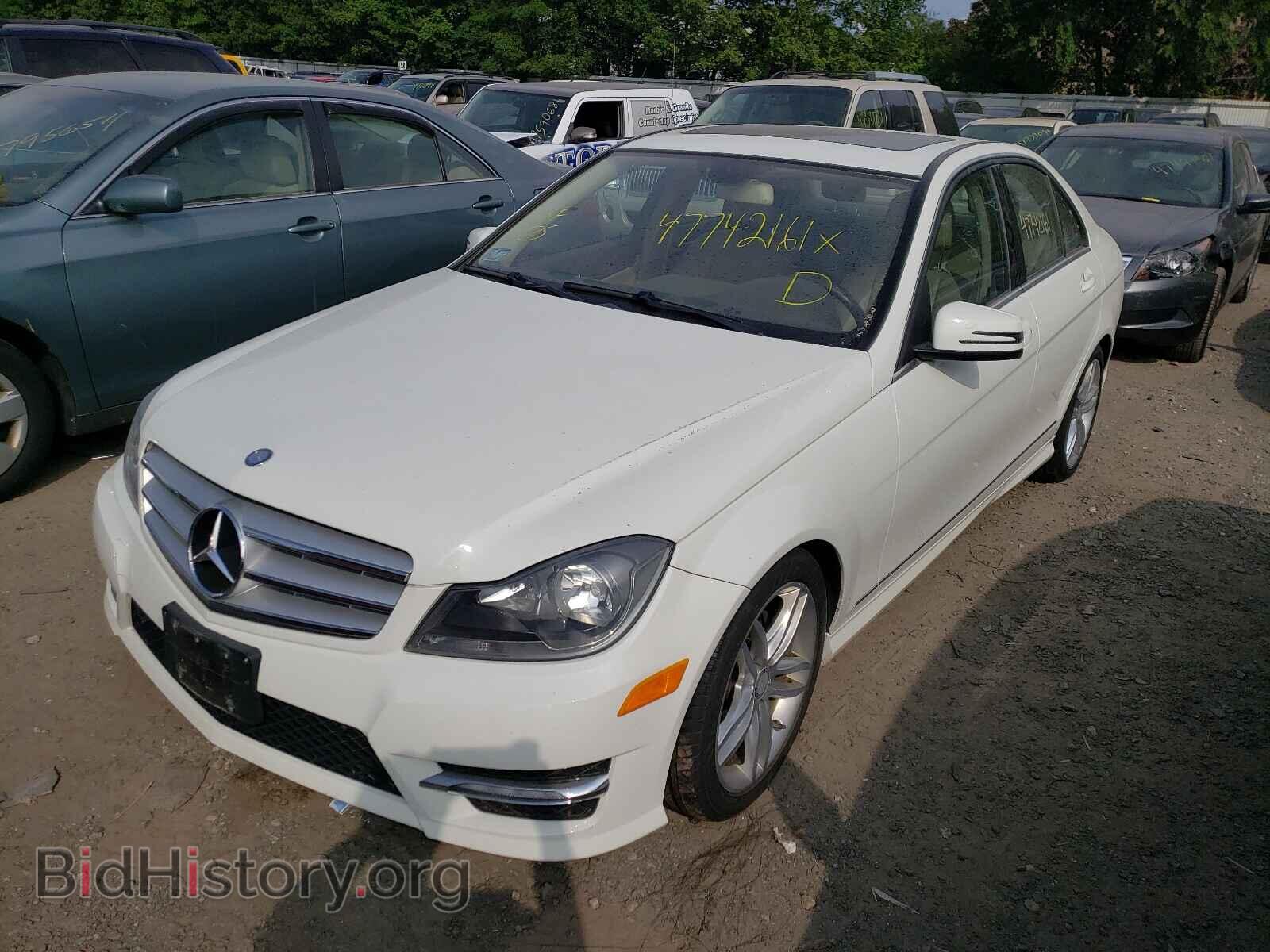 2012 MERCEDES-BENZ C-CLASS - VIN: WDDGF8BB3CR199416 - Фото 2