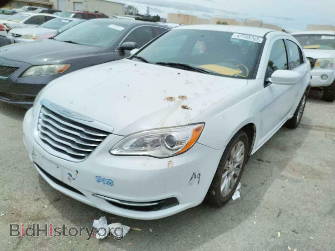 2012 CHRYSLER 200 - VIN: 1C3CCBAB6CN320189 - Фото 2