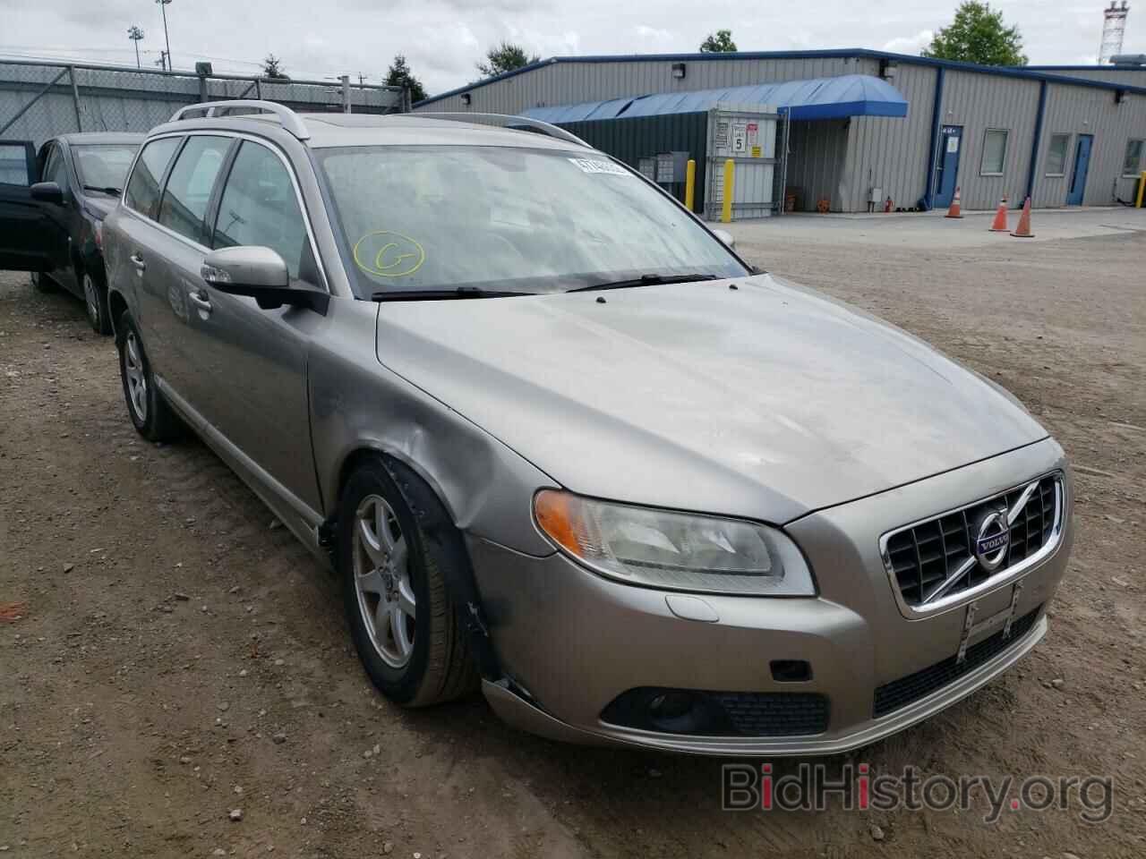 Photo YV1982BW8A1152658 - VOLVO V70 2010