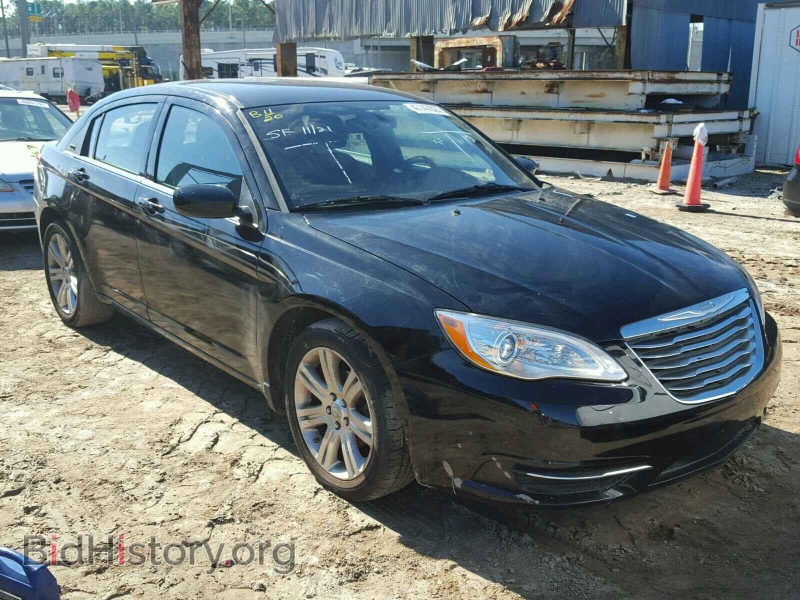Photo 1C3BC1FG2BN584132 - CHRYSLER 200 2011